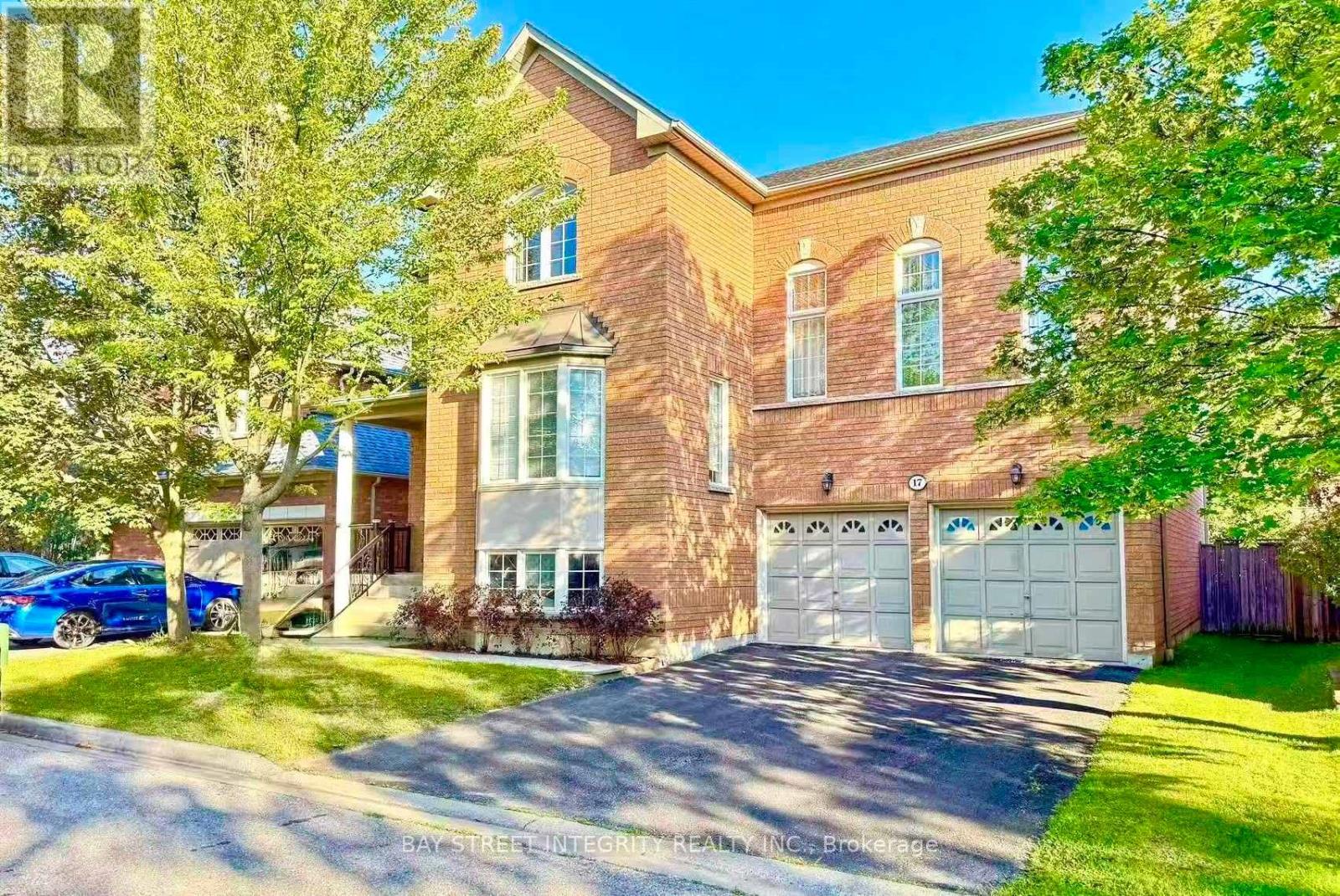 17 WESTON CRESCENT