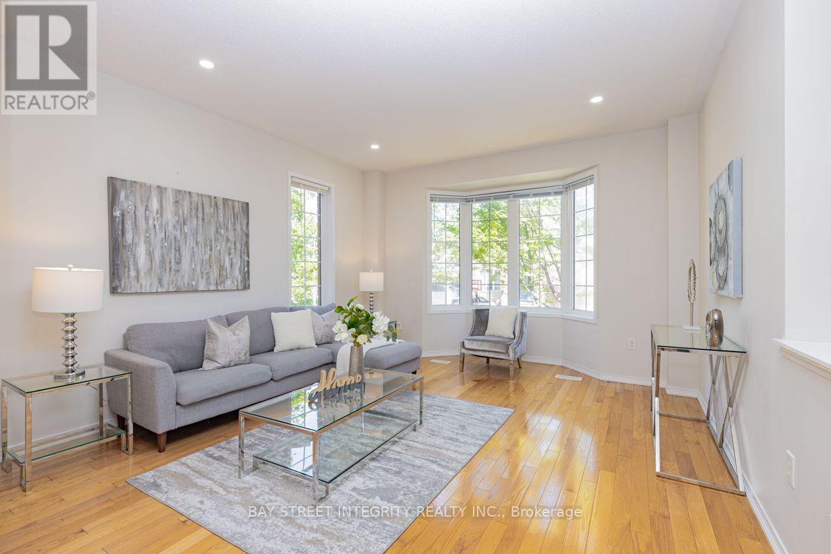17 Weston Crescent Property Photo 10