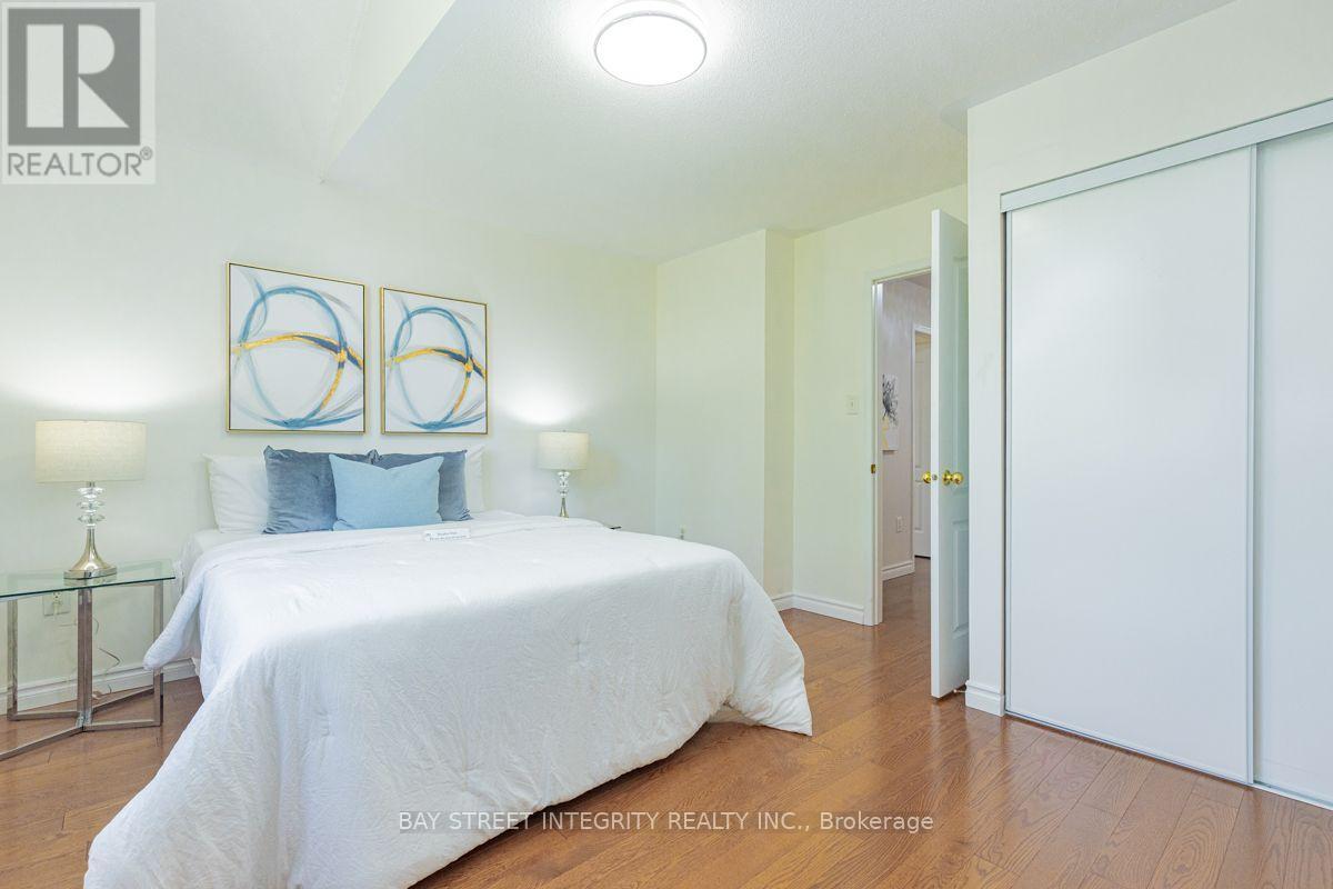 17 Weston Crescent Property Photo 23