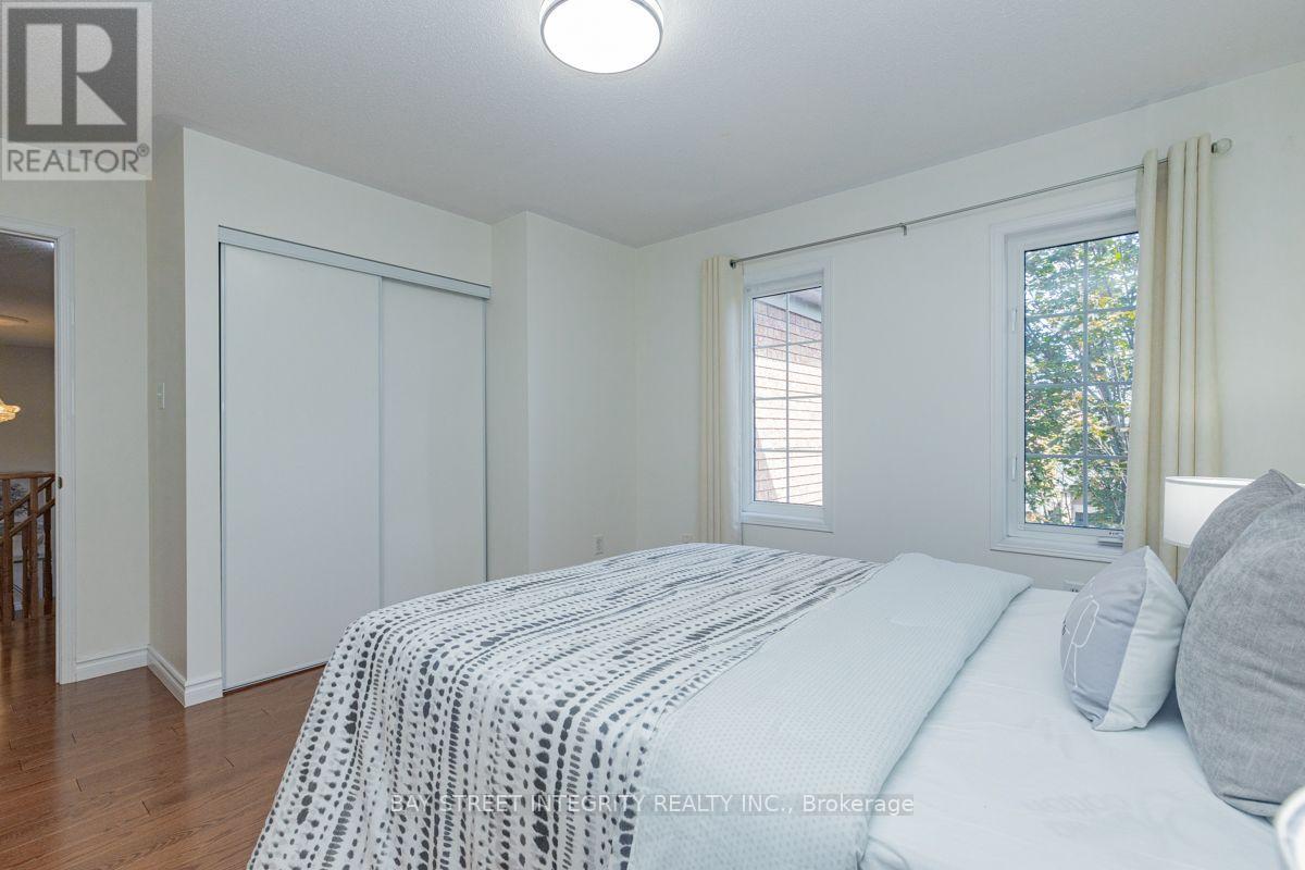 17 Weston Crescent Property Photo 25
