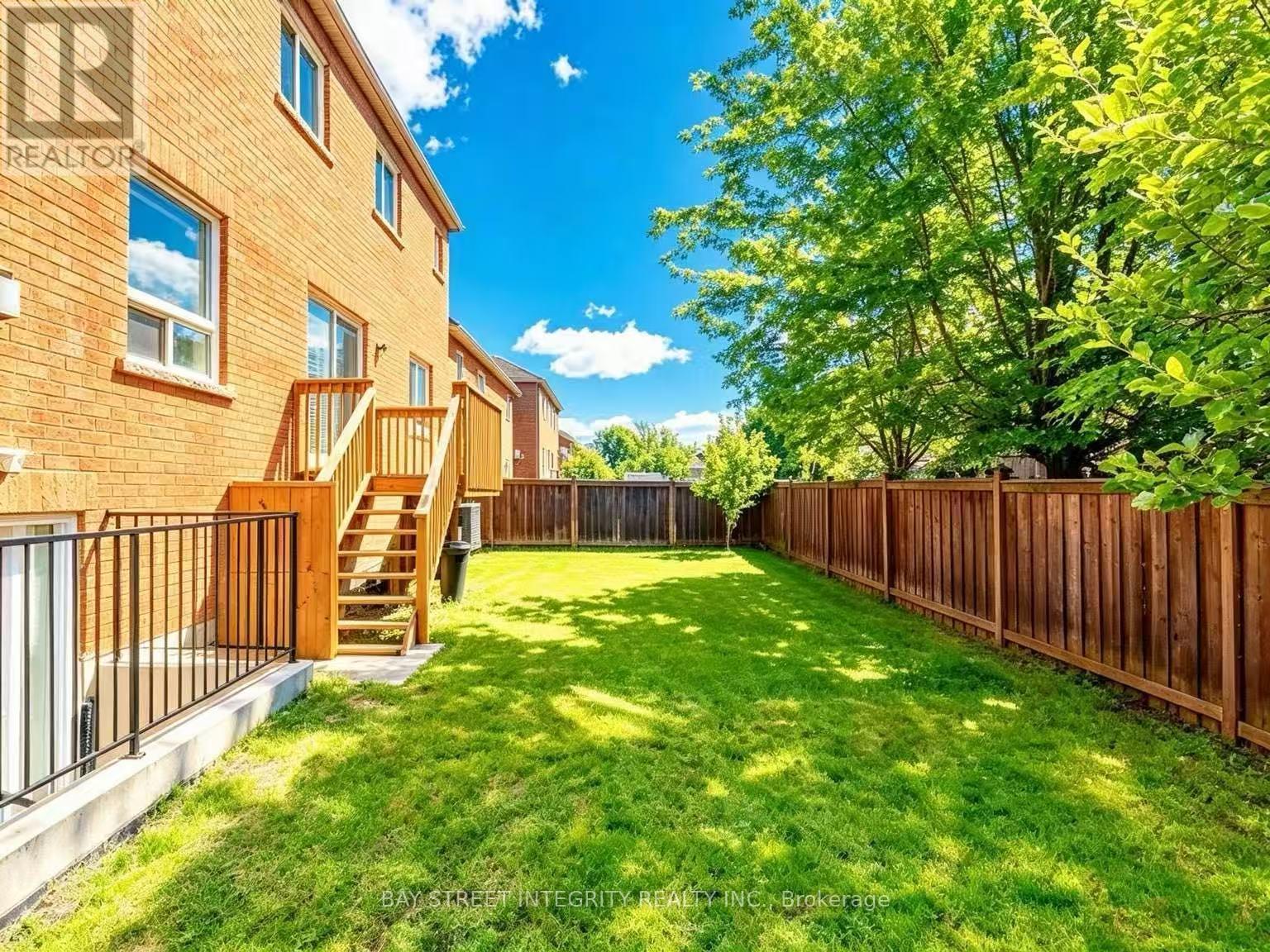 17 Weston Crescent Property Photo 32