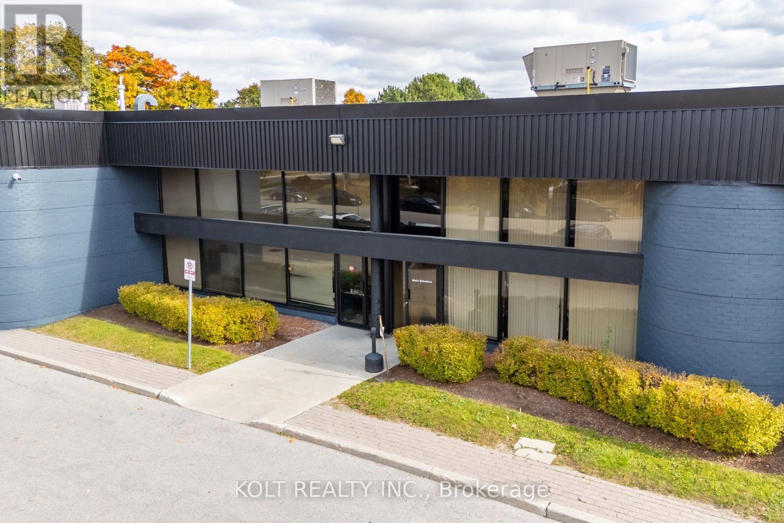 66 Novopharm Court Property Photo 1