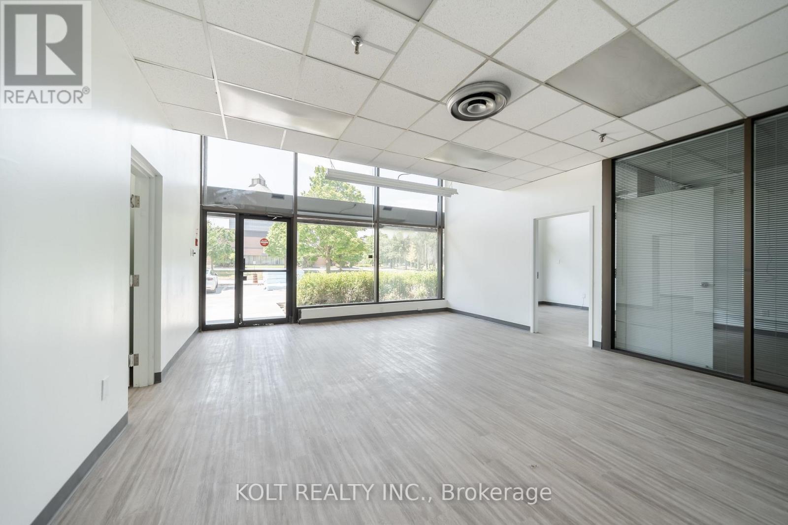 66 Novopharm Court Property Photo 5