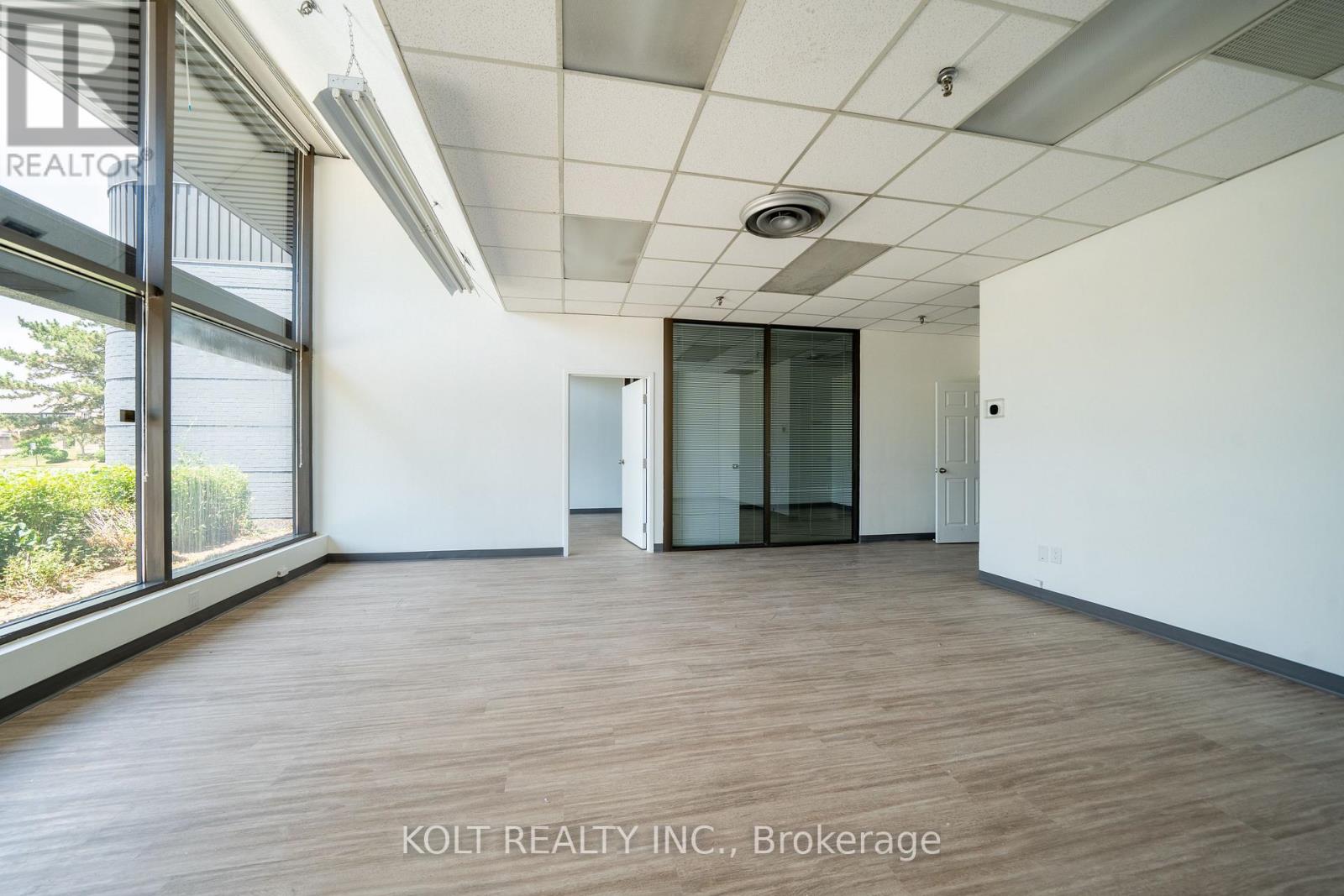 66 Novopharm Court Property Photo 6