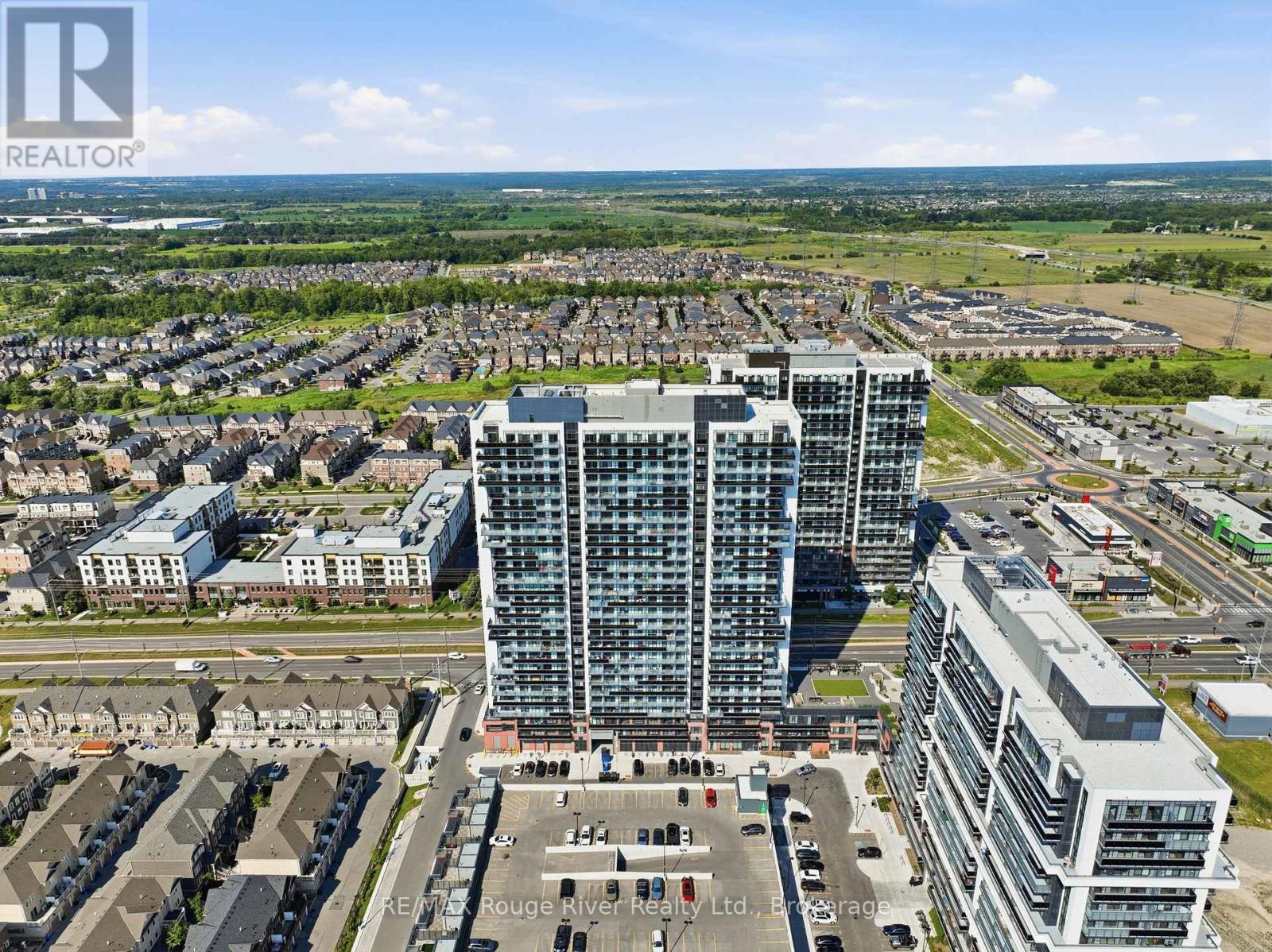2321 - 2545 Simcoe Street N Property Photo 4