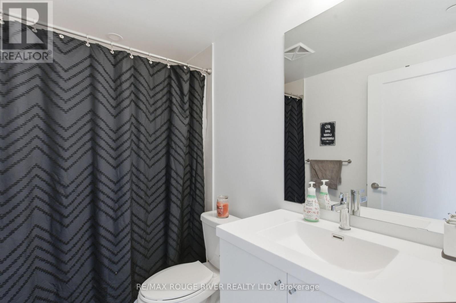 2321 - 2545 Simcoe Street N Property Photo 14