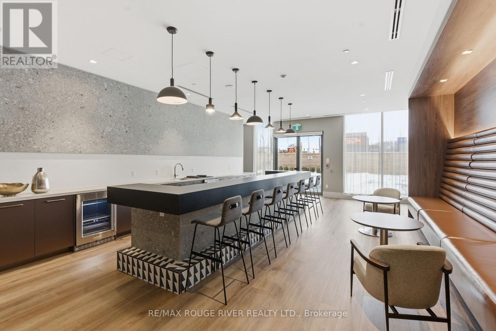 2321 - 2545 Simcoe Street N Property Photo 17