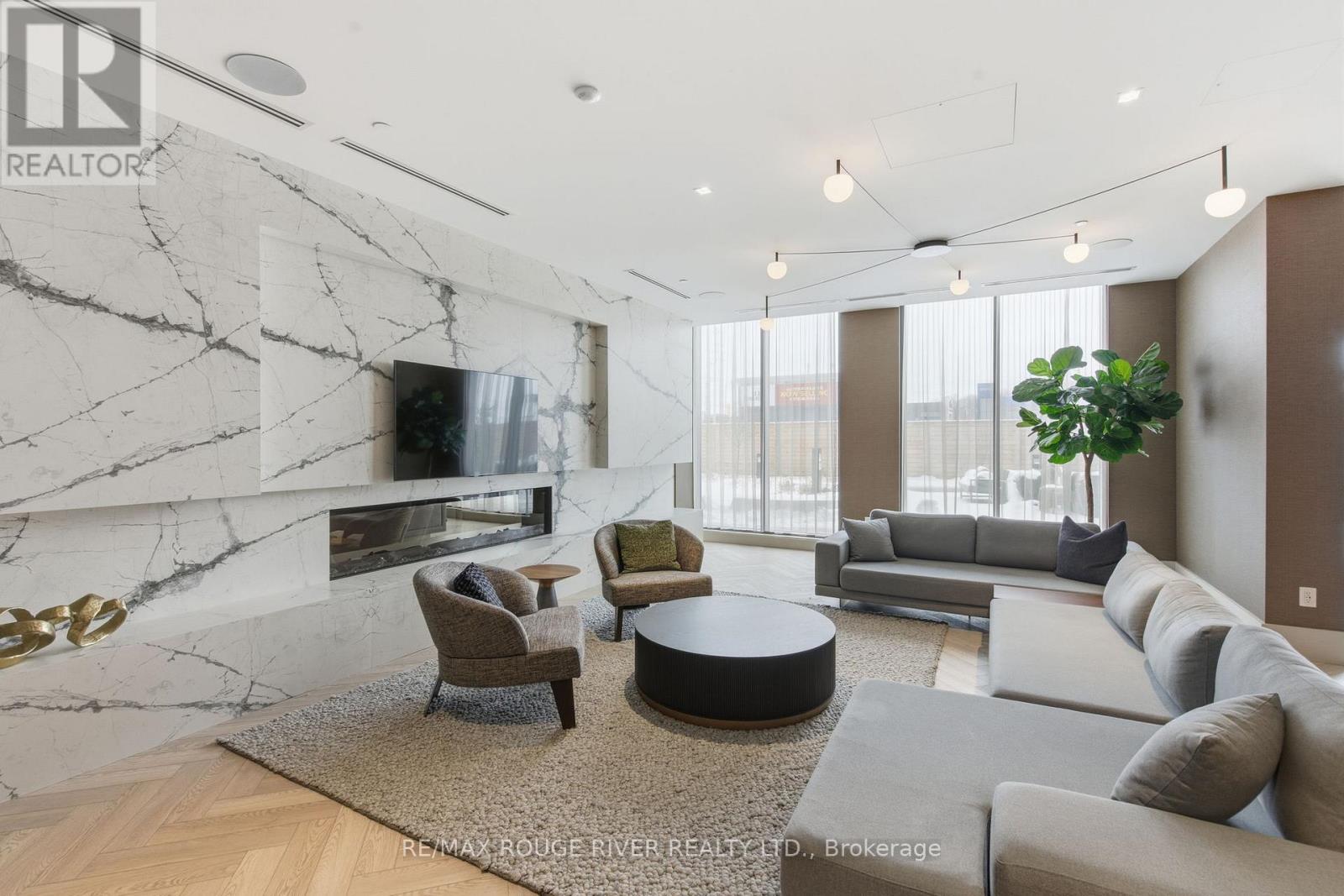 2321 - 2545 Simcoe Street N Property Photo 23