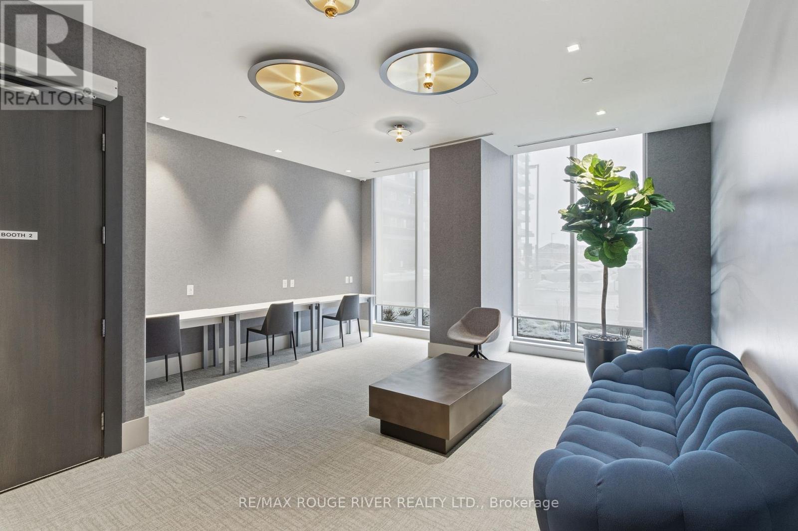 2321 - 2545 Simcoe Street N Property Photo 38