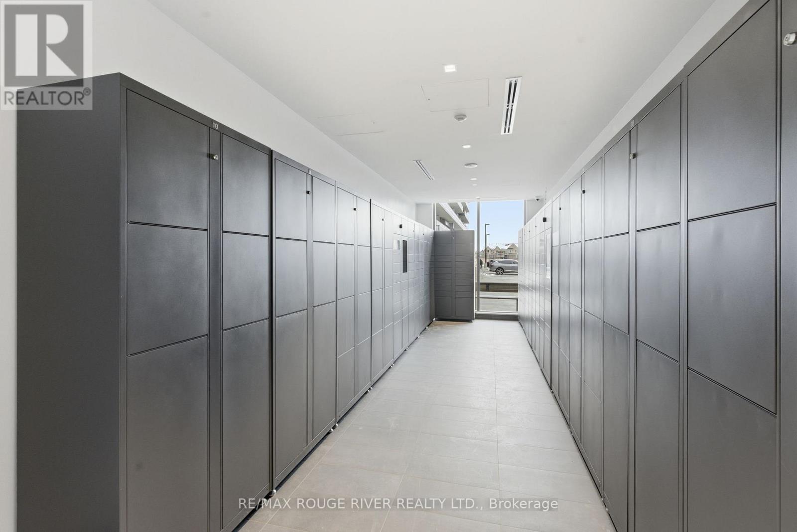 2321 - 2545 Simcoe Street N Property Photo 45