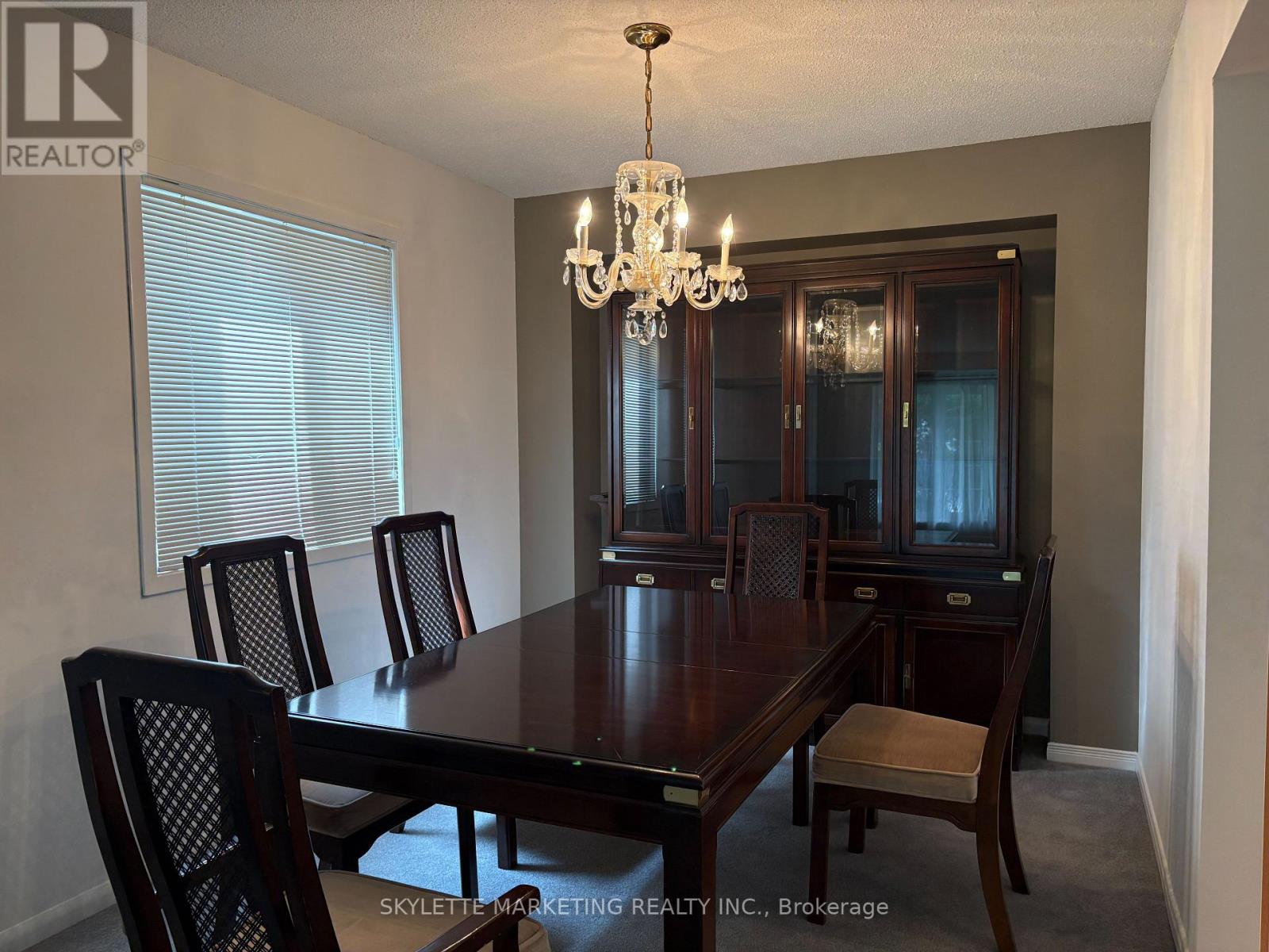 1782 Meadowview Avenue Property Photo 2