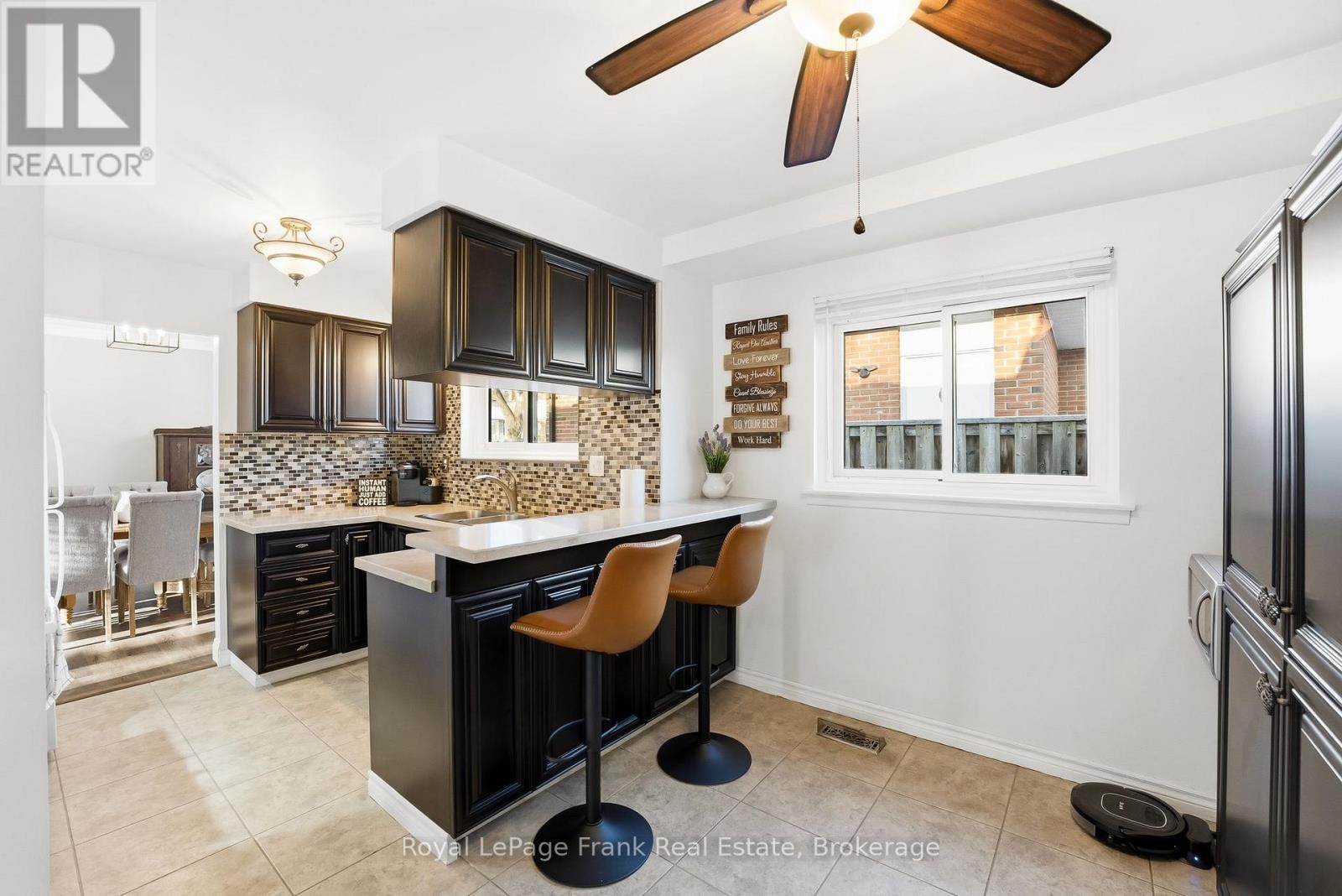 489 Crestwood Drive Property Photo 17
