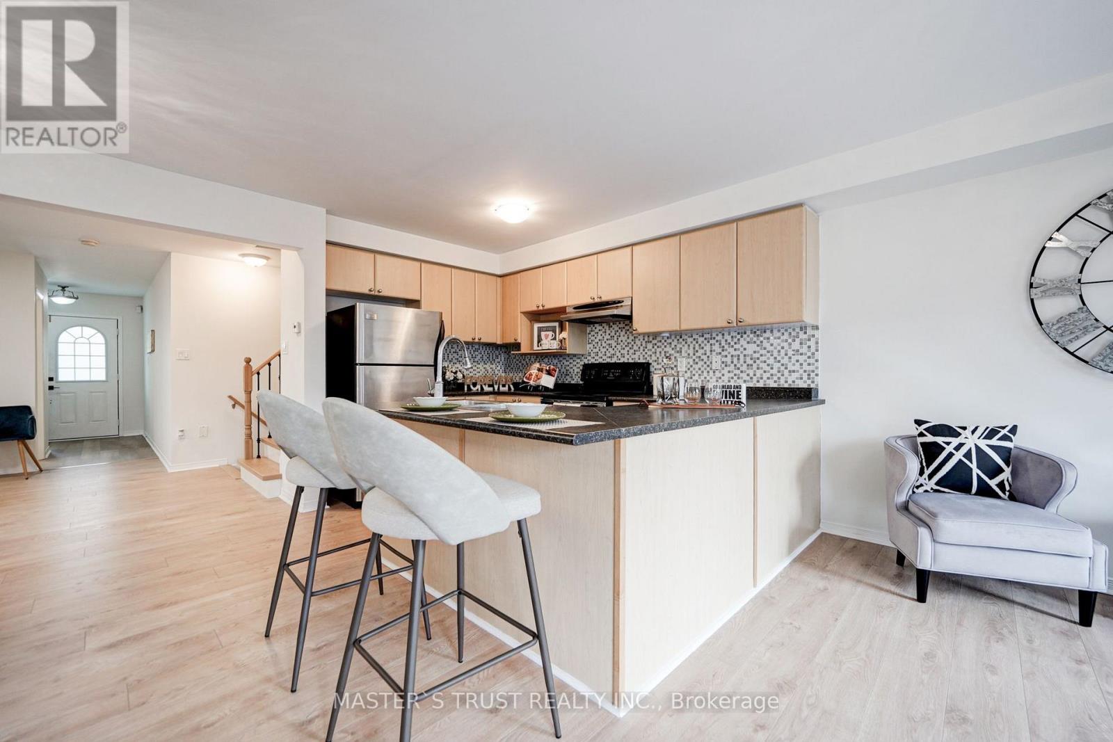 55 Bettina Place Property Photo 5