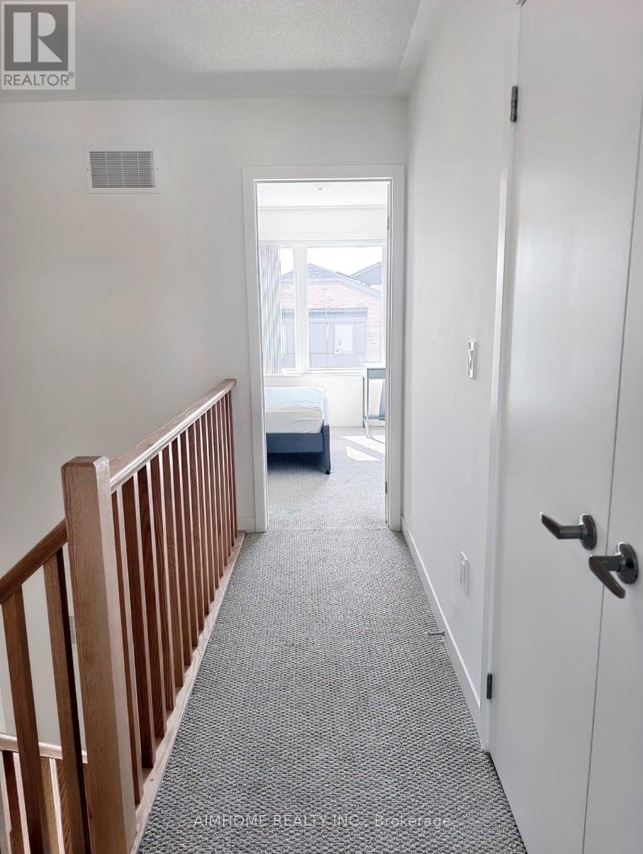 403 - 1525 Kingston Road Property Photo 14
