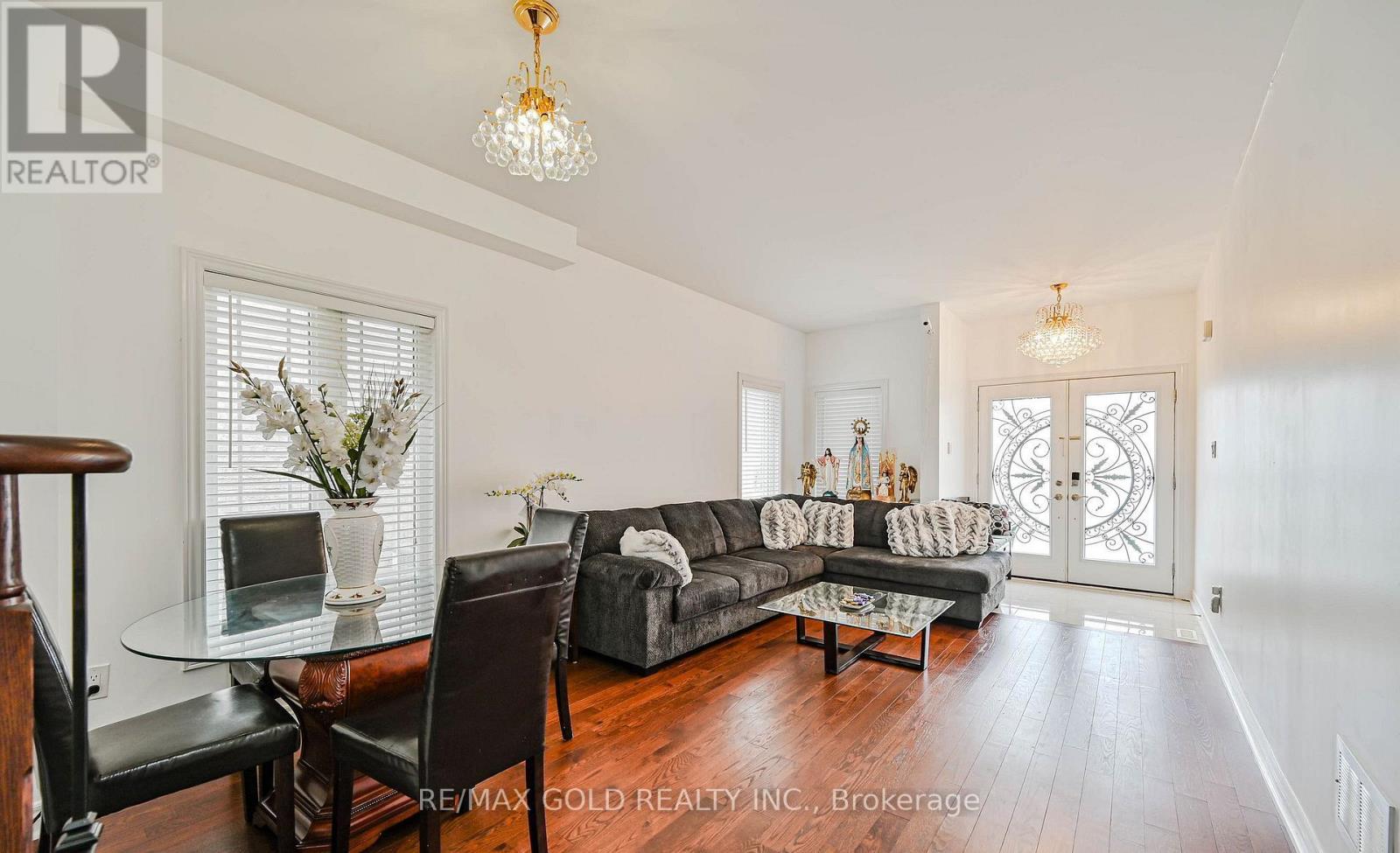 7 Bellotti Crescent Property Photo 4