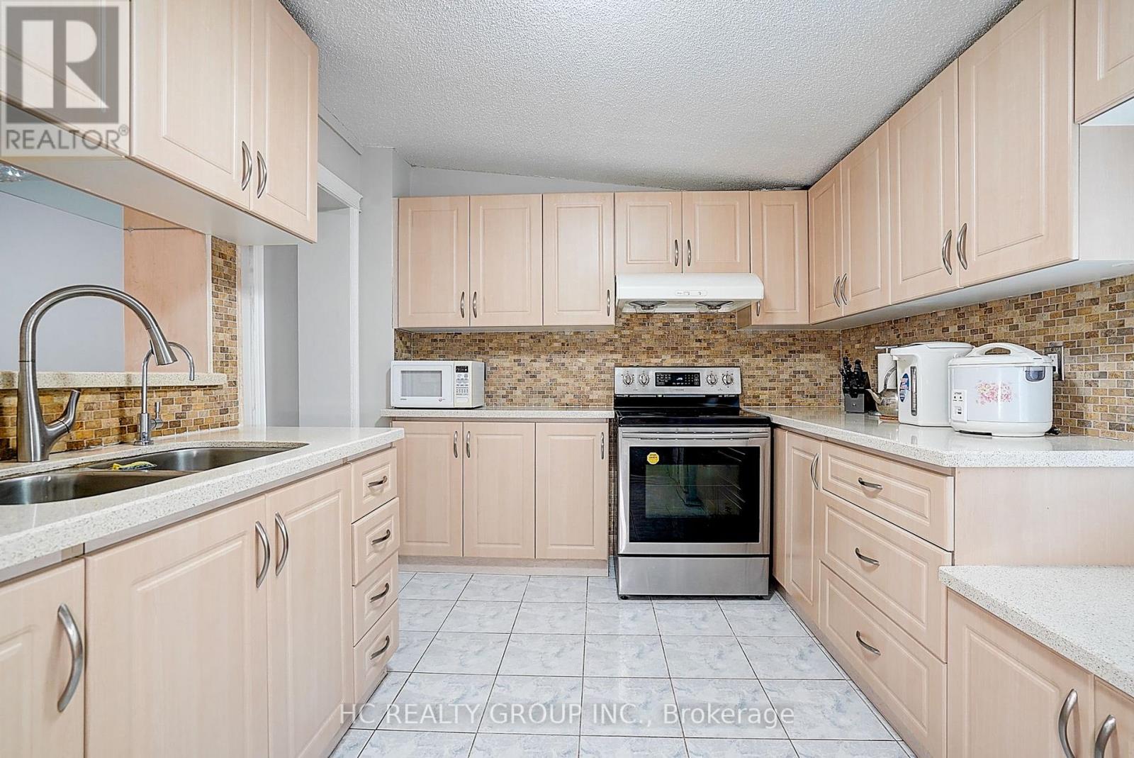 361 Highfield Road Property Photo 8