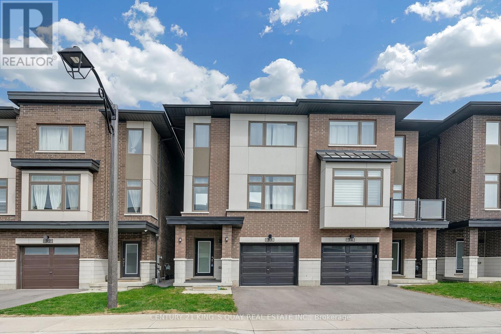 33 - 250 Finch Avenue Property Photo 1