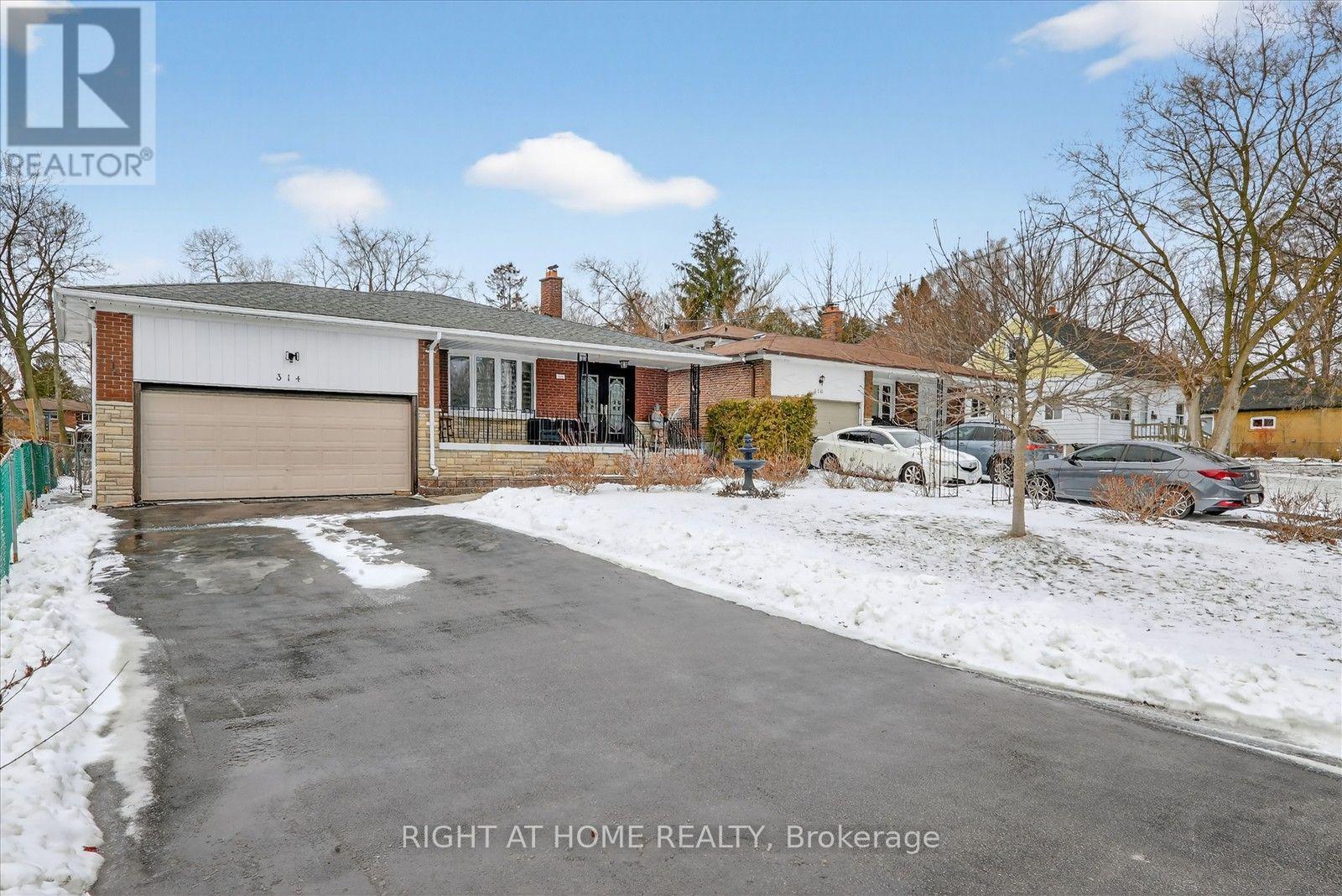 314 MORRISH ROAD S Property Photo 1