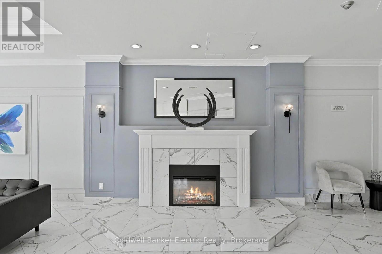 1011 - 712 Rossland Road E Property Photo 11