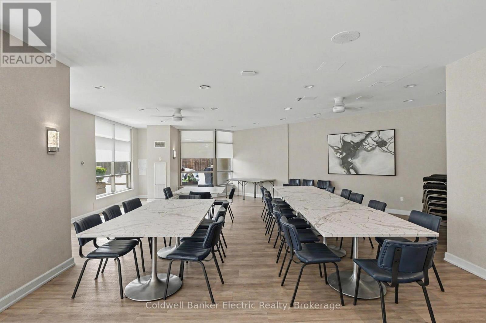 1011 - 712 Rossland Road E Property Photo 13