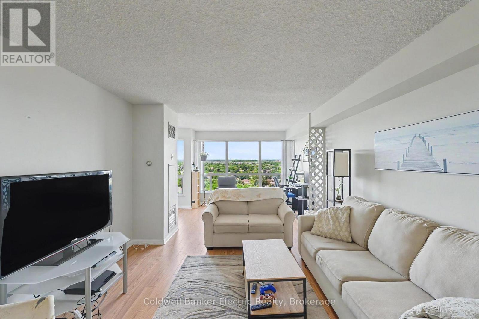 1011 - 712 Rossland Road E Property Photo 33
