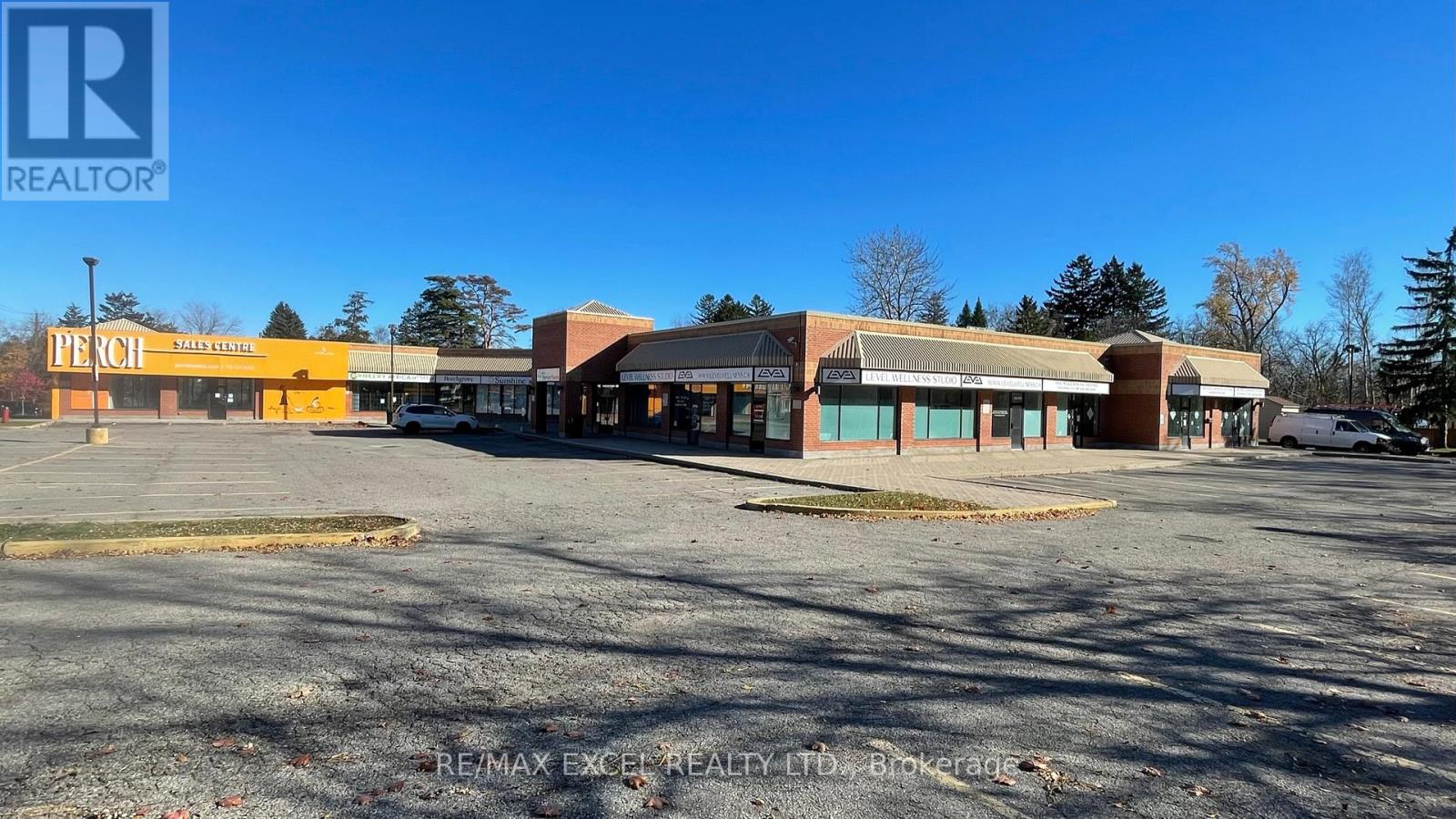 4679 Kingston Road #12,12a