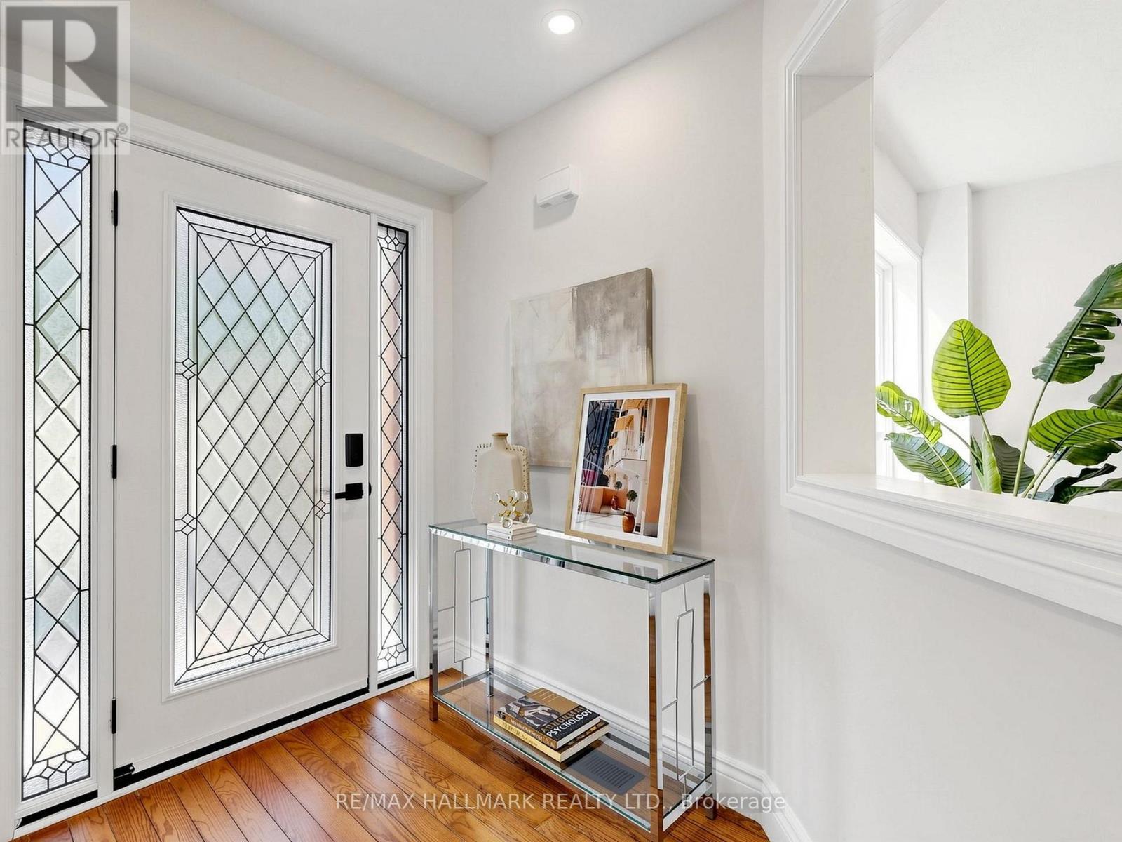 18 Howes Street Property Photo 3