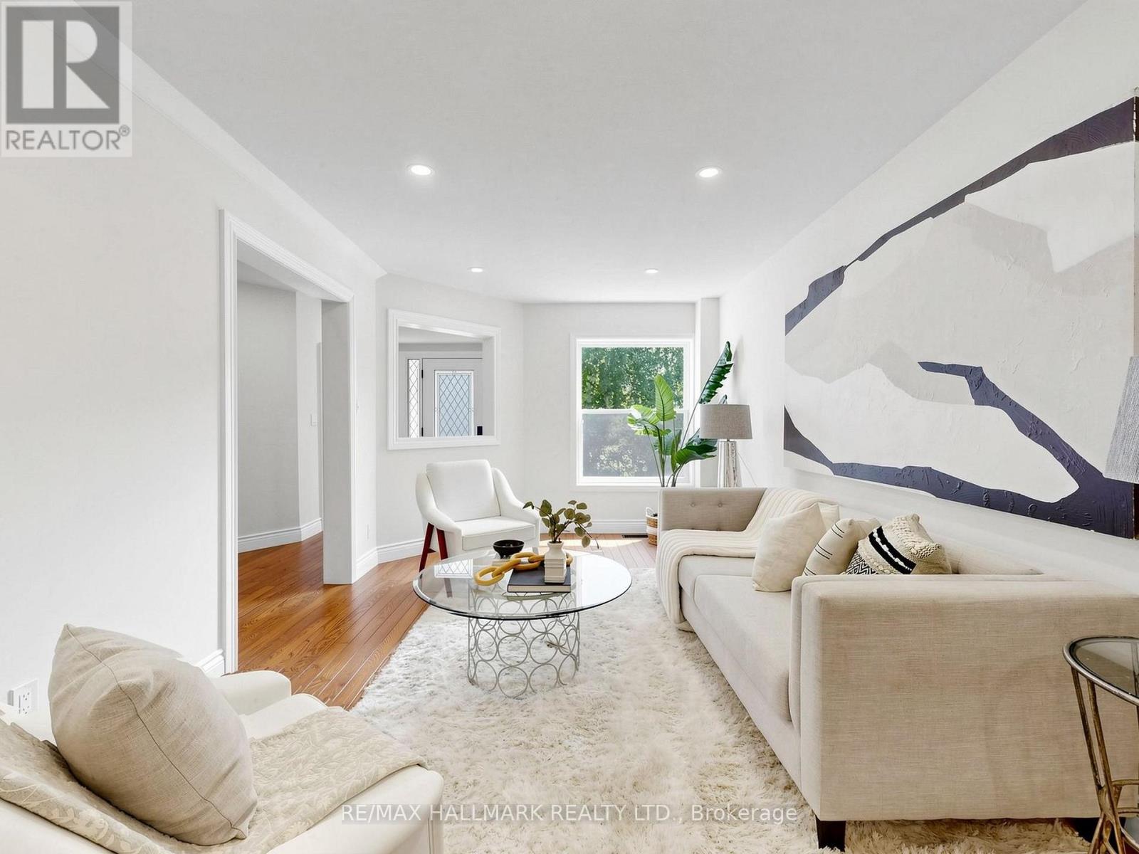 18 Howes Street Property Photo 6