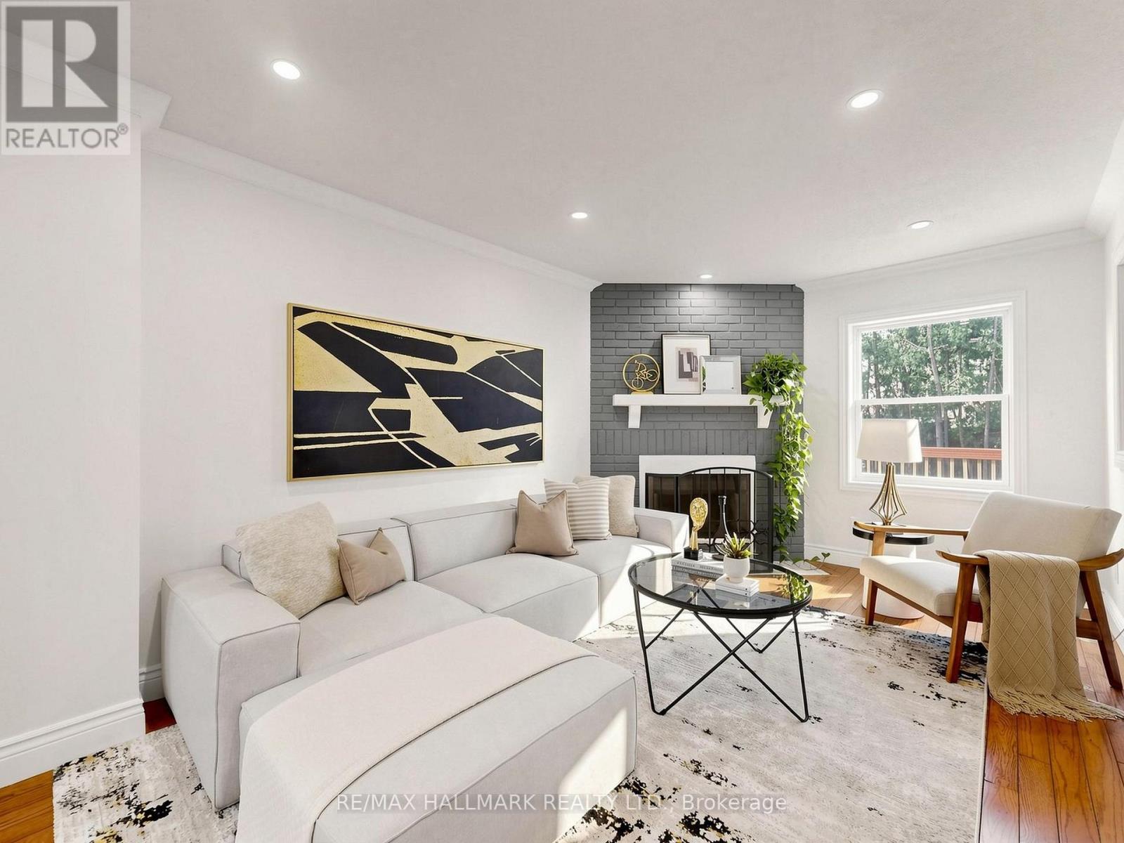 18 Howes Street Property Photo 8