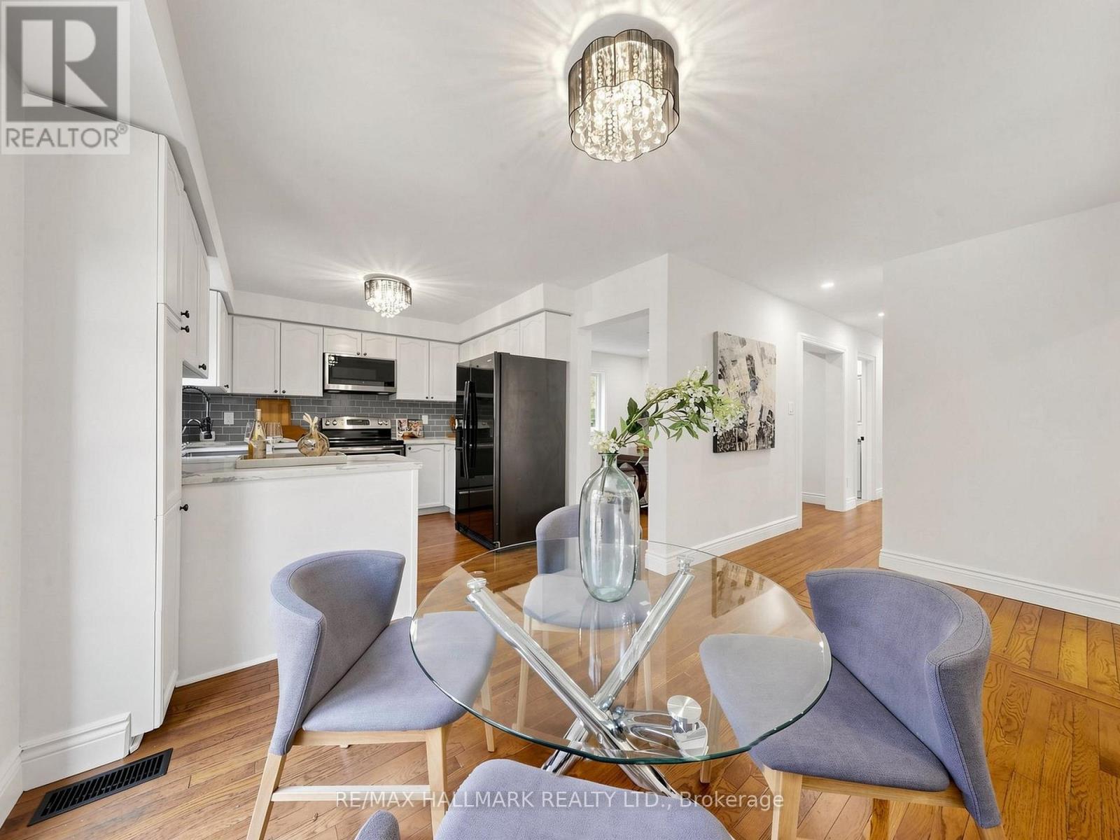 18 Howes Street Property Photo 13
