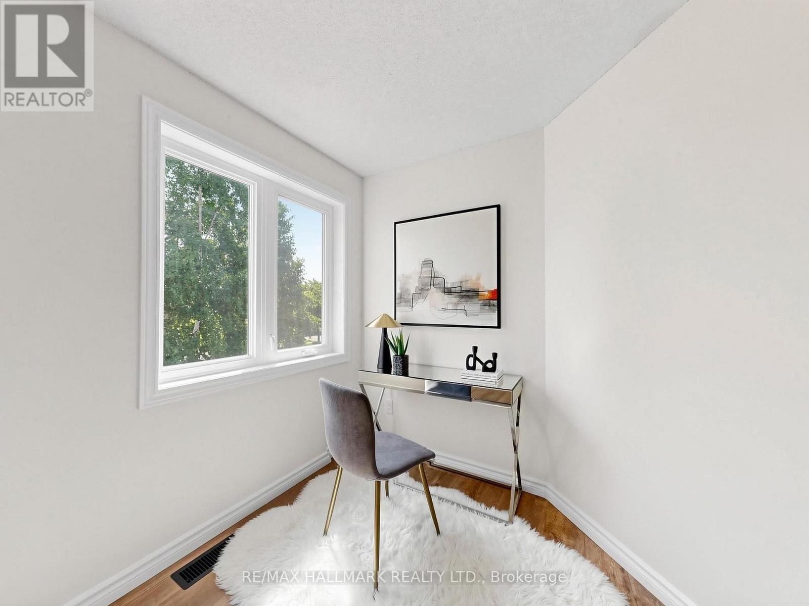 18 Howes Street Property Photo 22