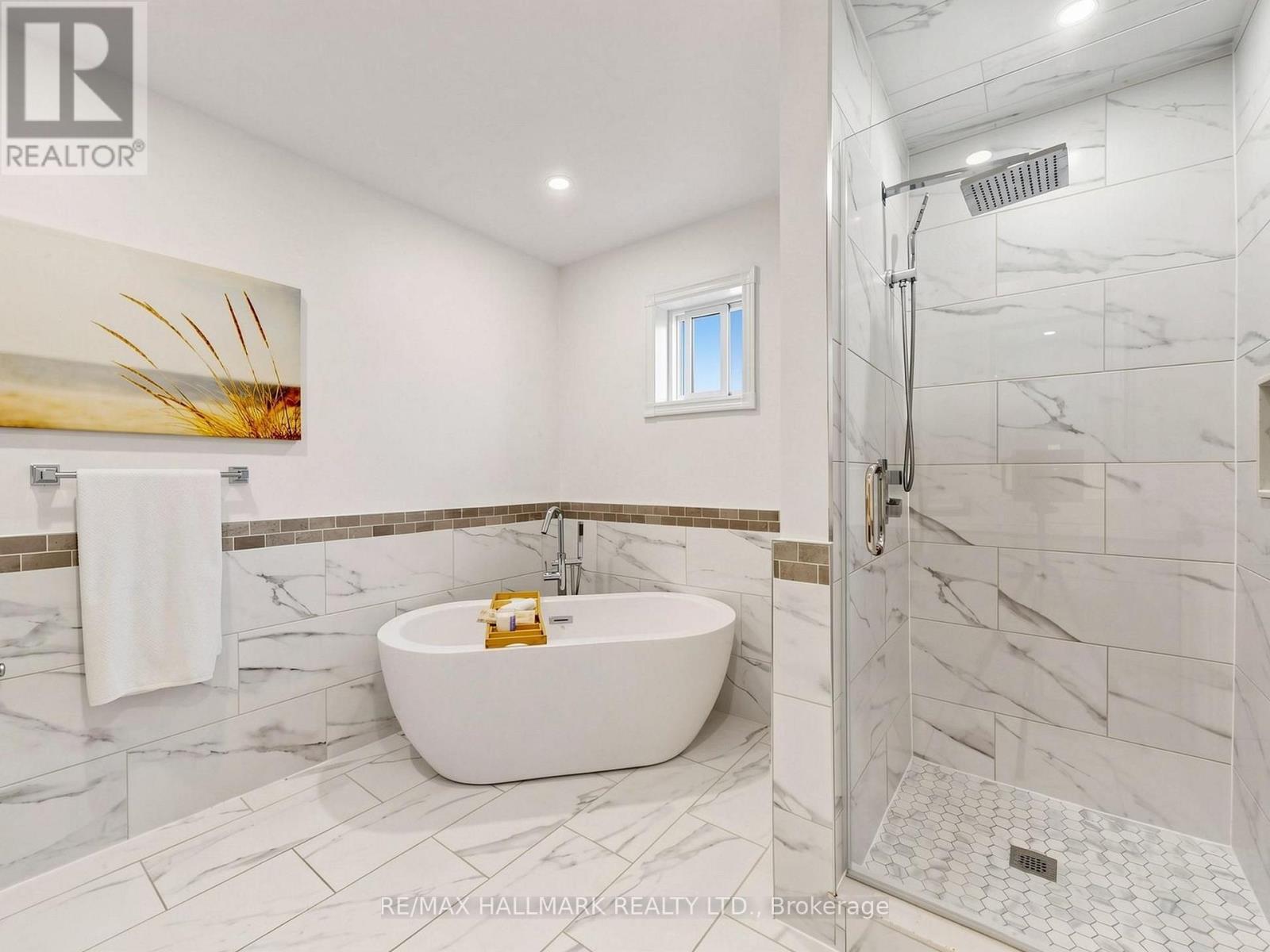 18 Howes Street Property Photo 25