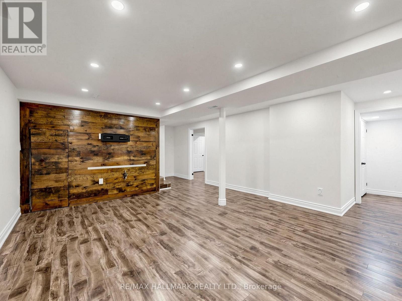 18 Howes Street Property Photo 34