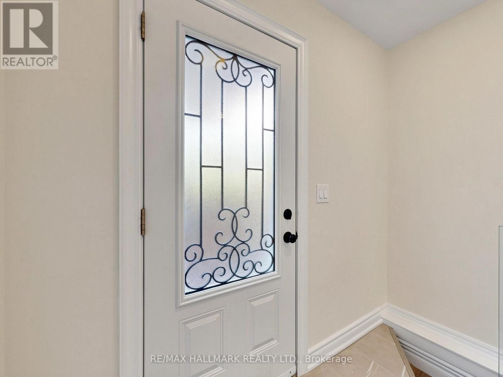 18 Howes Street Property Photo 44