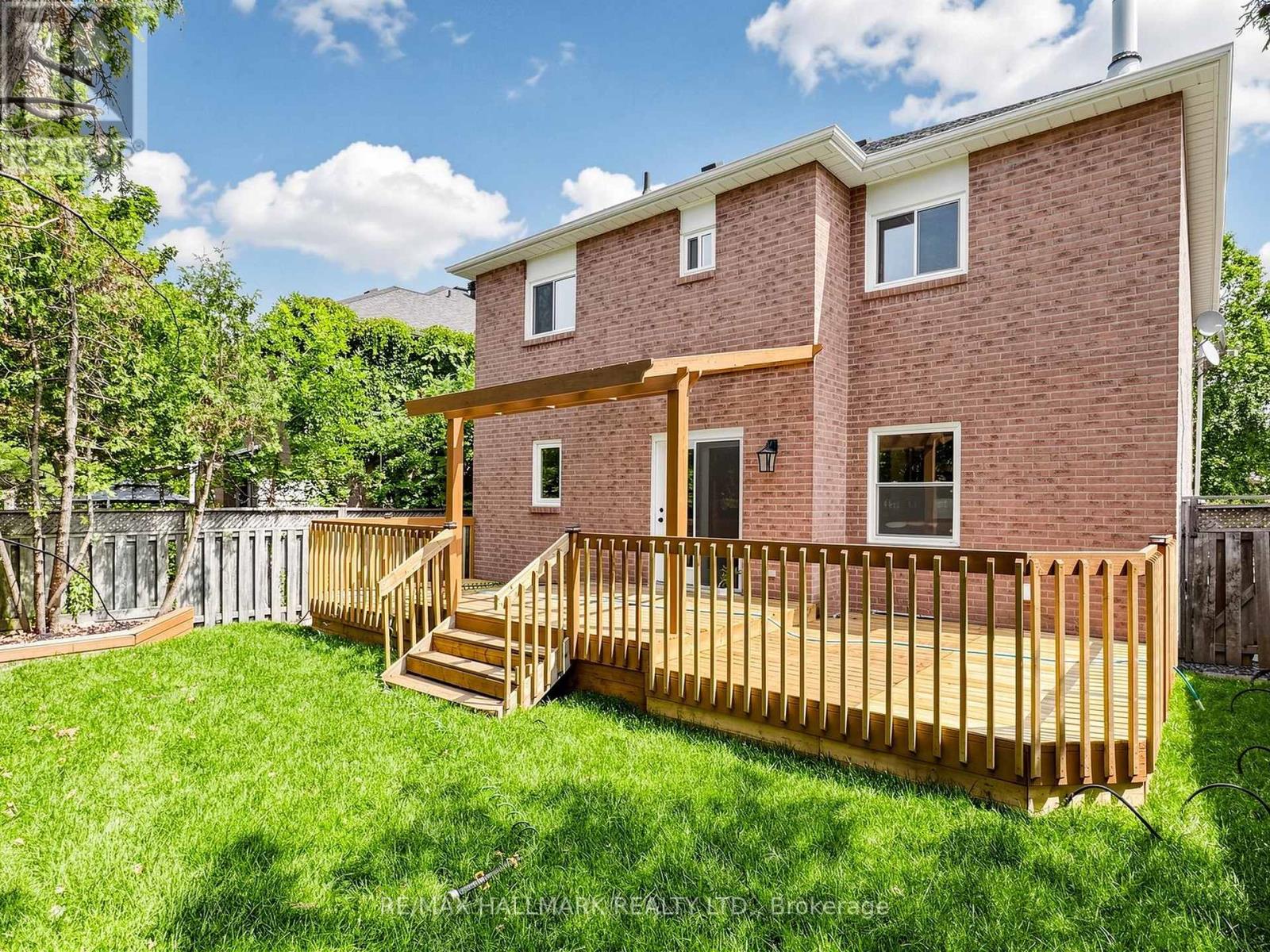 18 Howes Street Property Photo 47