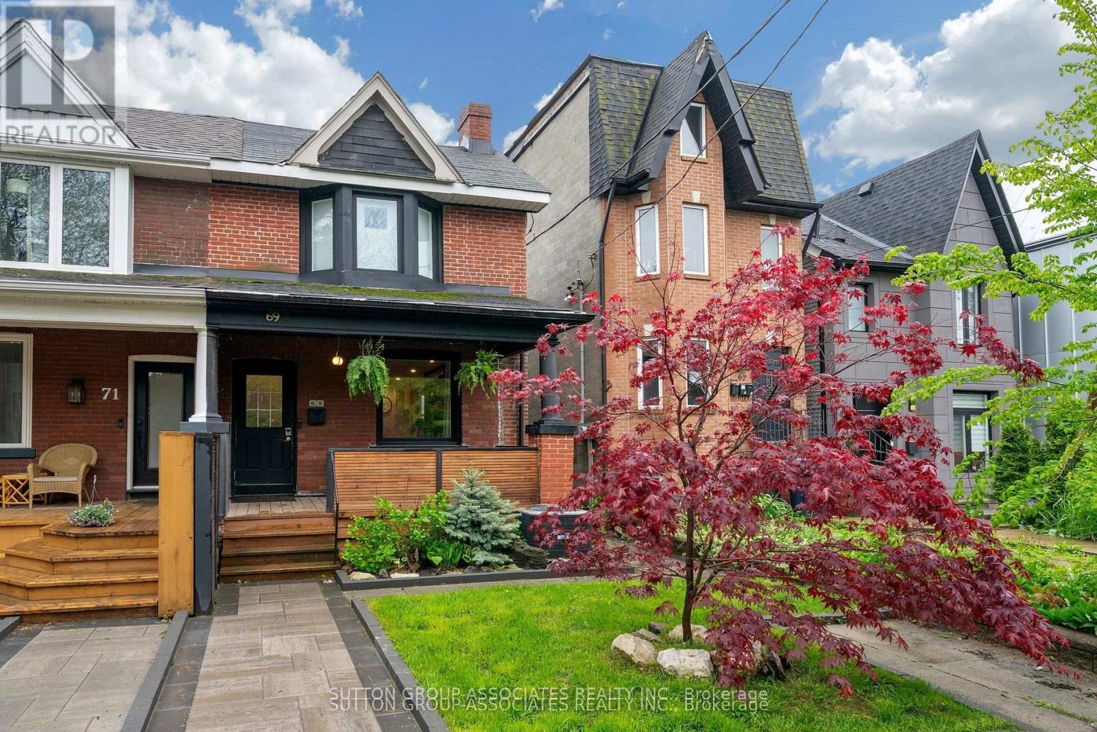69 DAGMAR AVENUE
