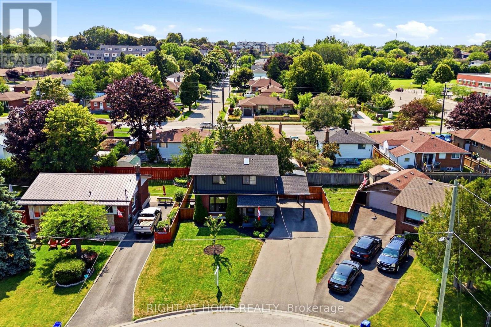 560 Tennyson Avenue Property Photo 3