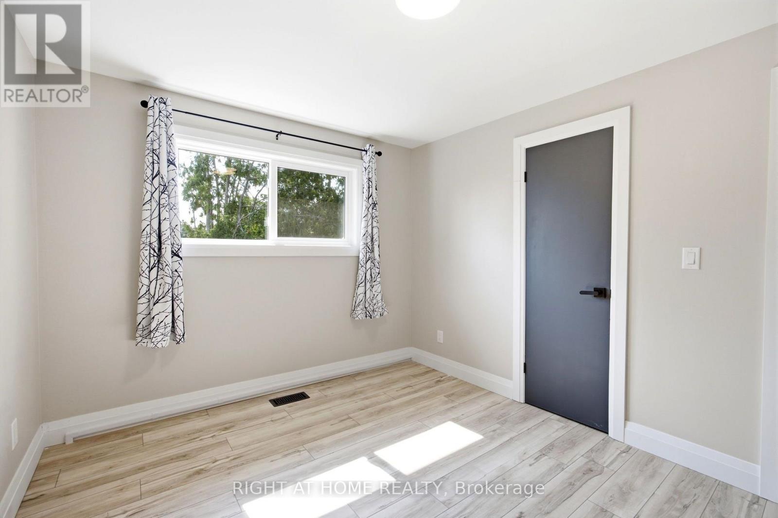 560 Tennyson Avenue Property Photo 29
