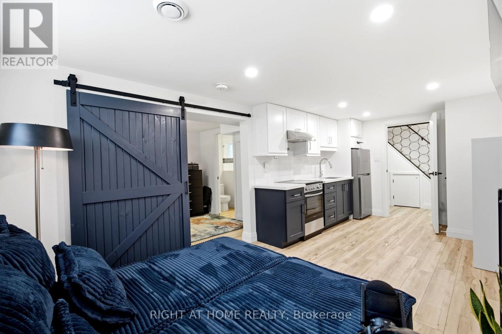 560 Tennyson Avenue Property Photo 35