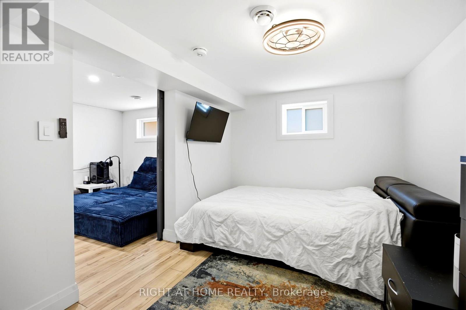 560 Tennyson Avenue Property Photo 36