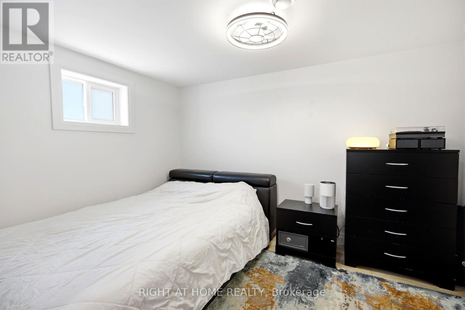 560 Tennyson Avenue Property Photo 37