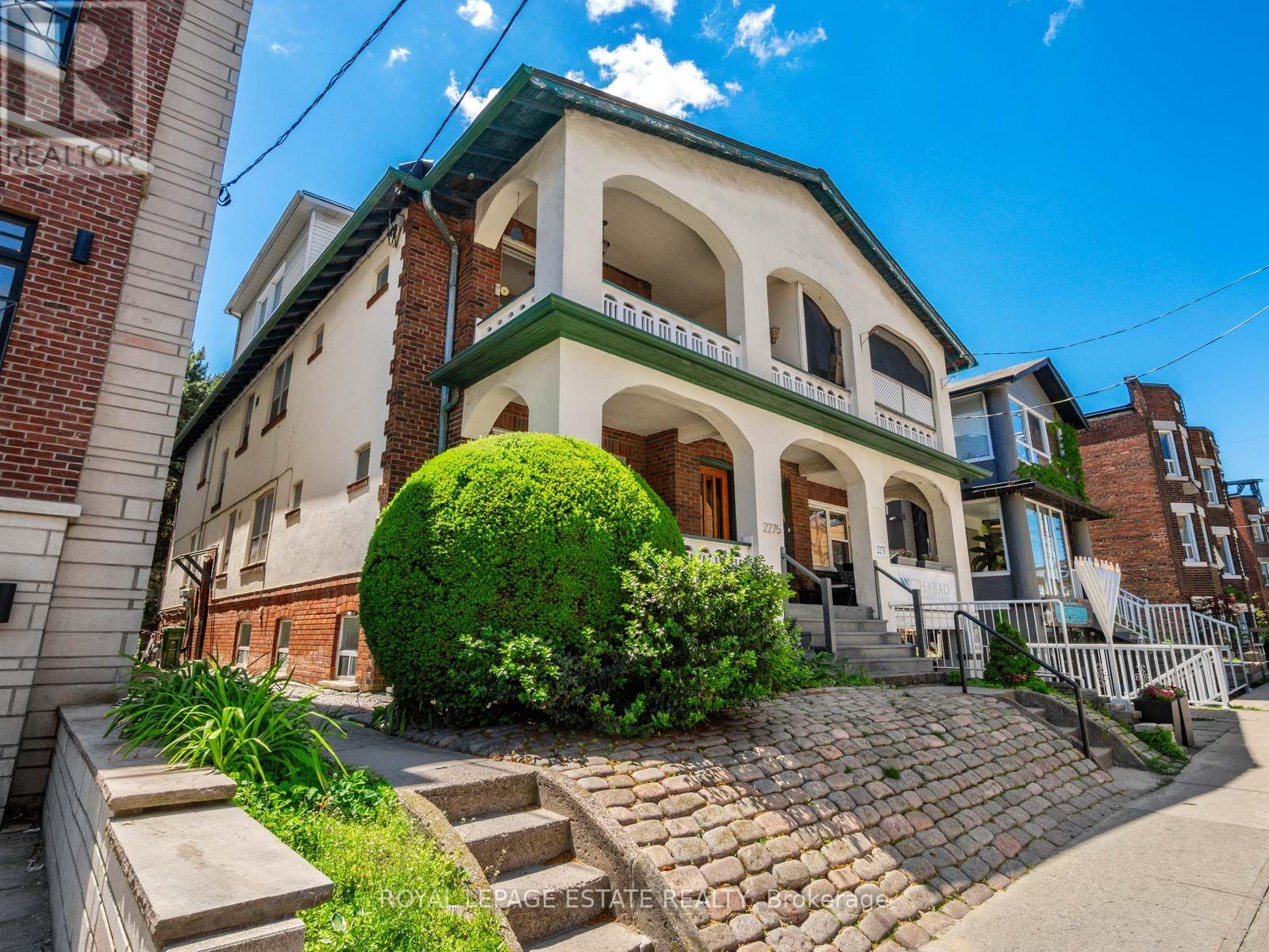 2275 Queen Street E Property Photo 3