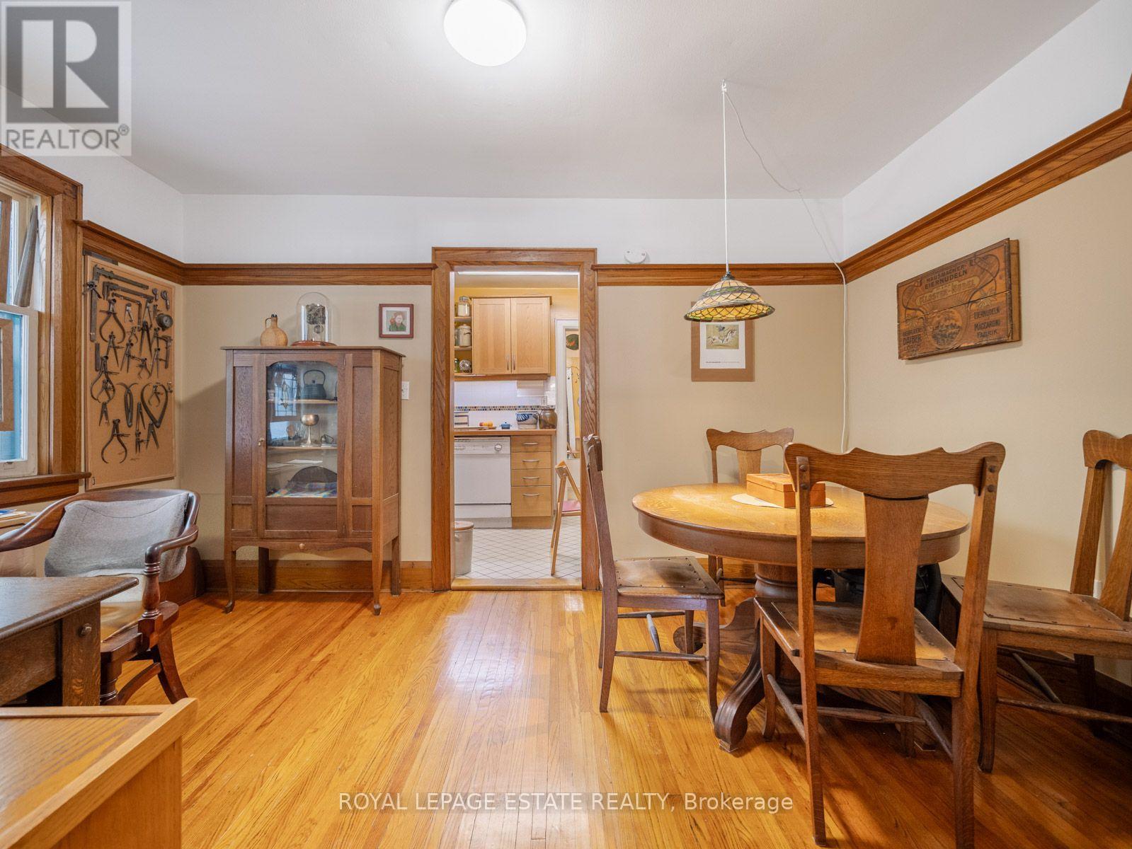 2275 Queen Street E Property Photo 22
