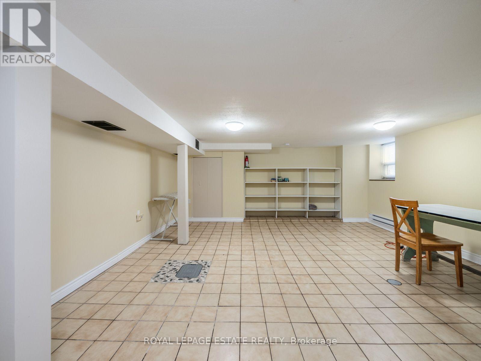 2275 Queen Street E Property Photo 34