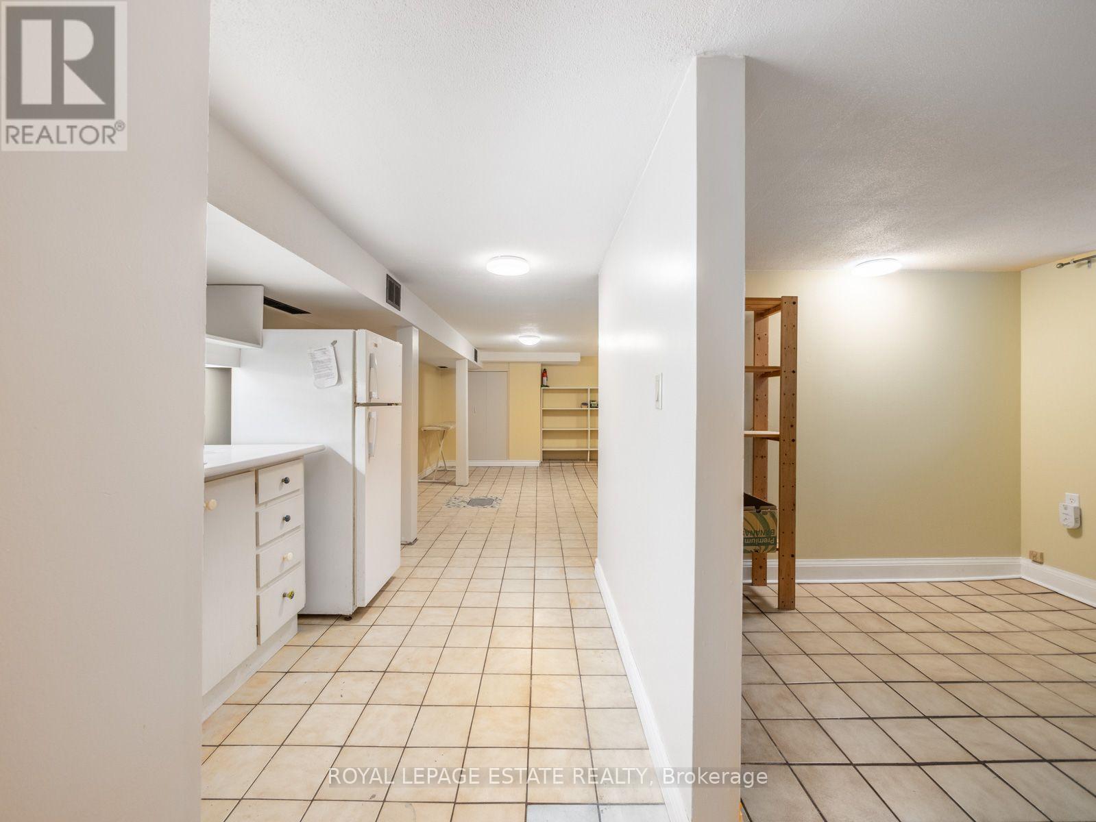 2275 Queen Street E Property Photo 40