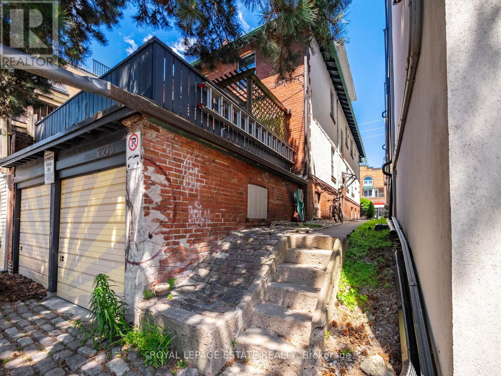 2275 Queen Street E Property Photo 46