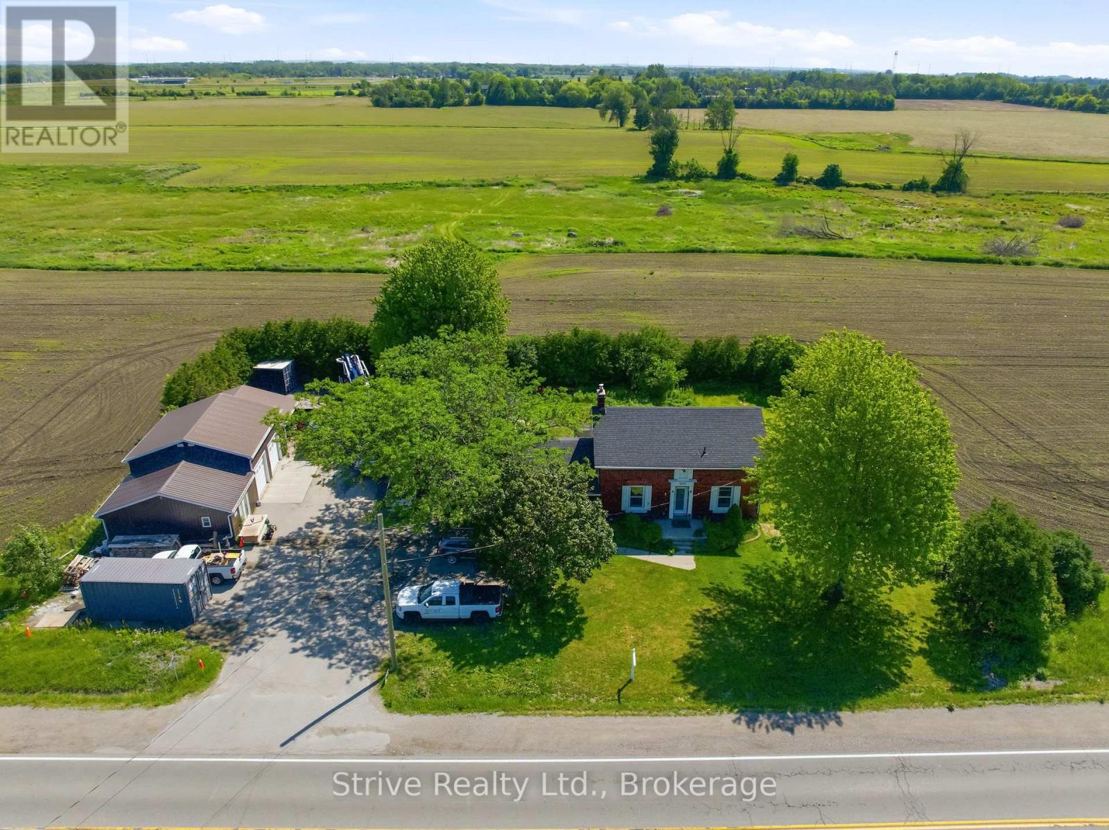 2433 Courtice Road Property Photo 1