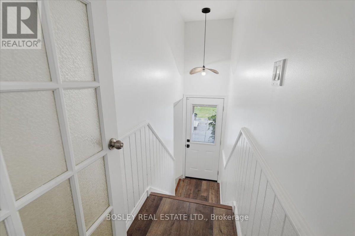 1841 Fairport Road Property Photo 20
