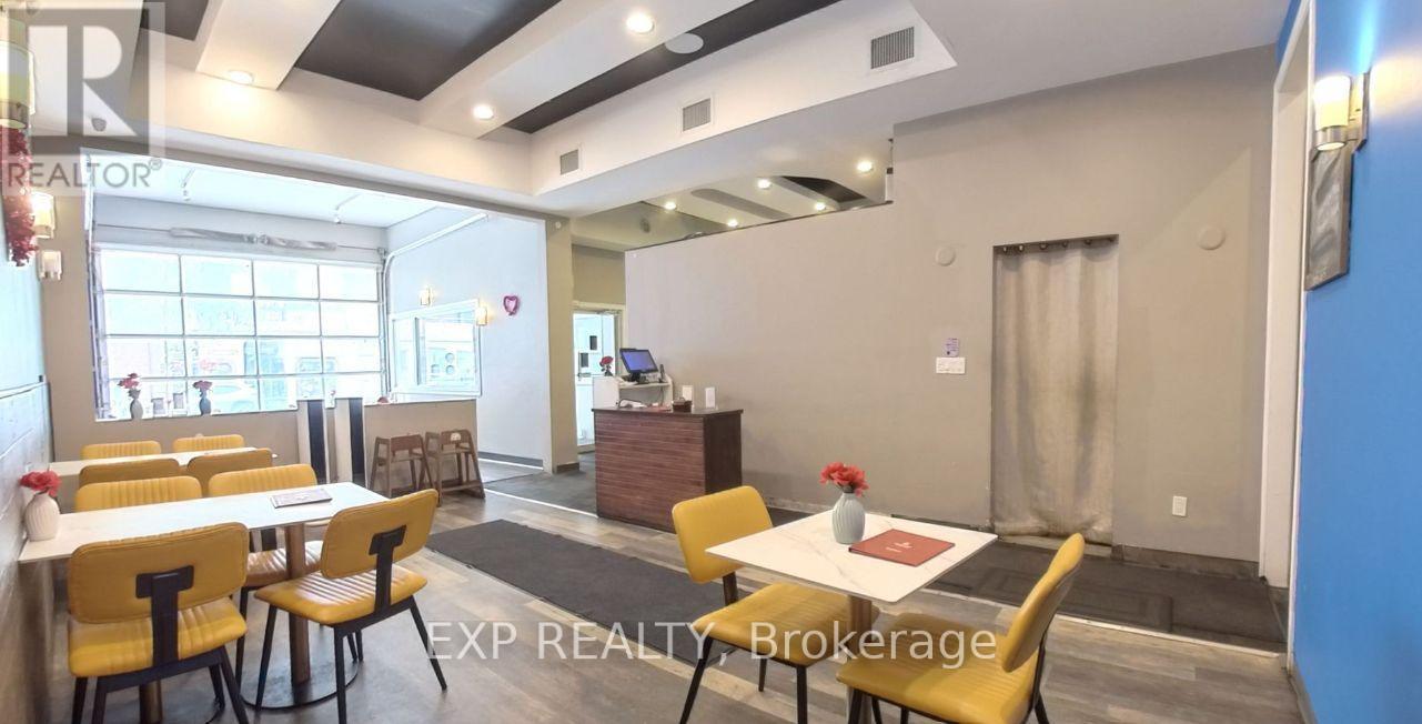 14 King Street W Property Photo 2