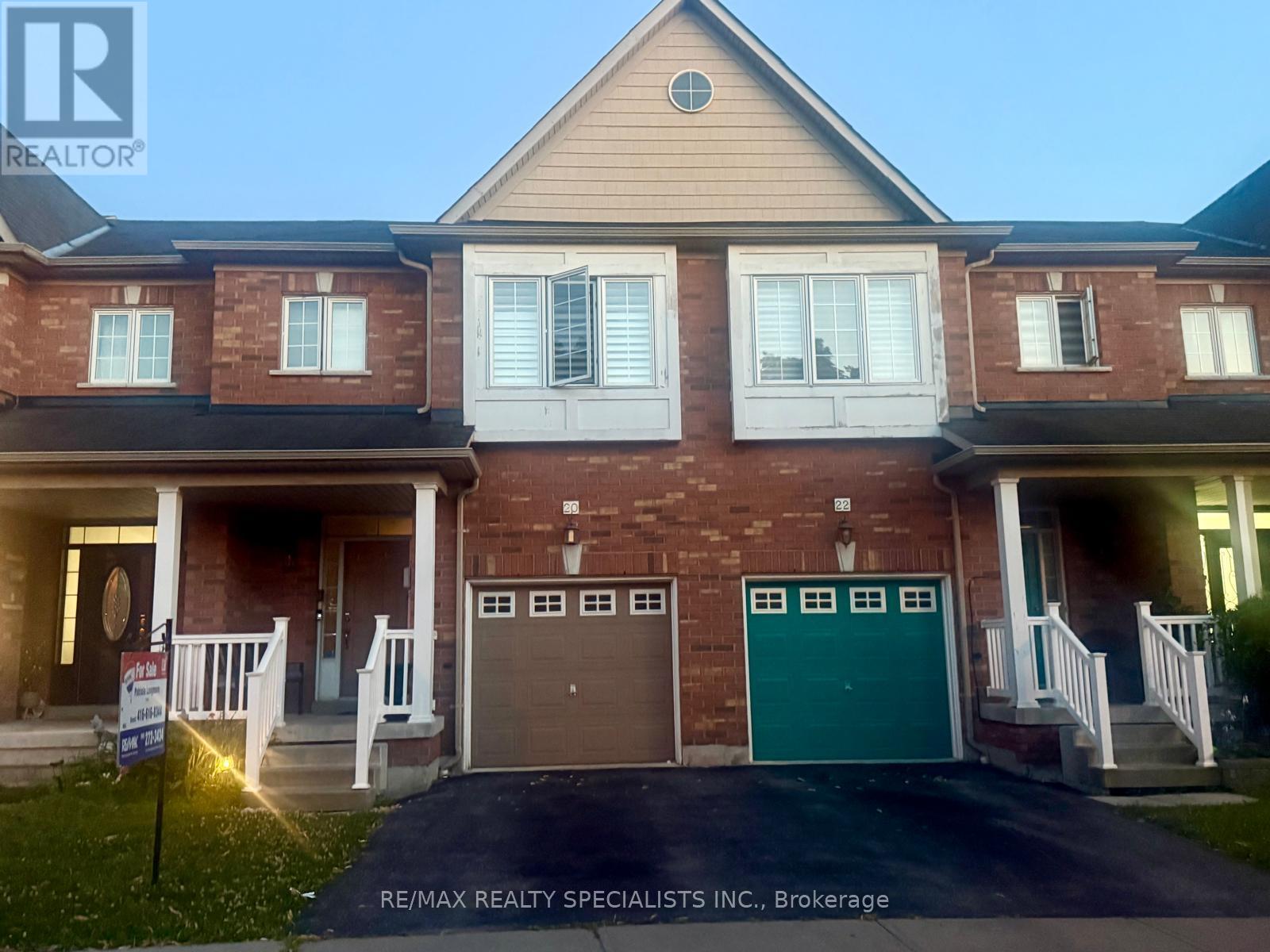 20 THORP CRESCENT Property Photo 1